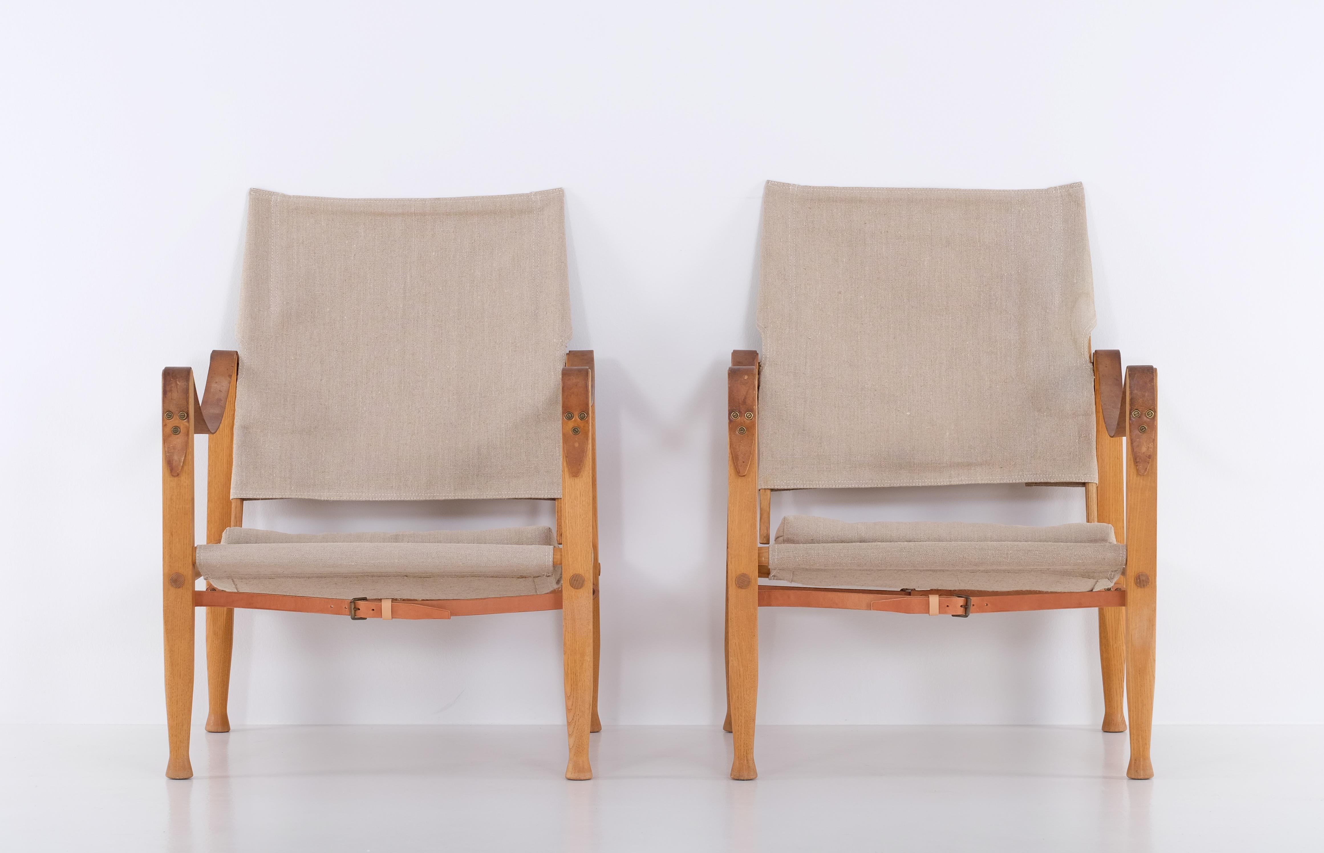Pair of Kaare Klint safari chairs, 1960s For Sale 1