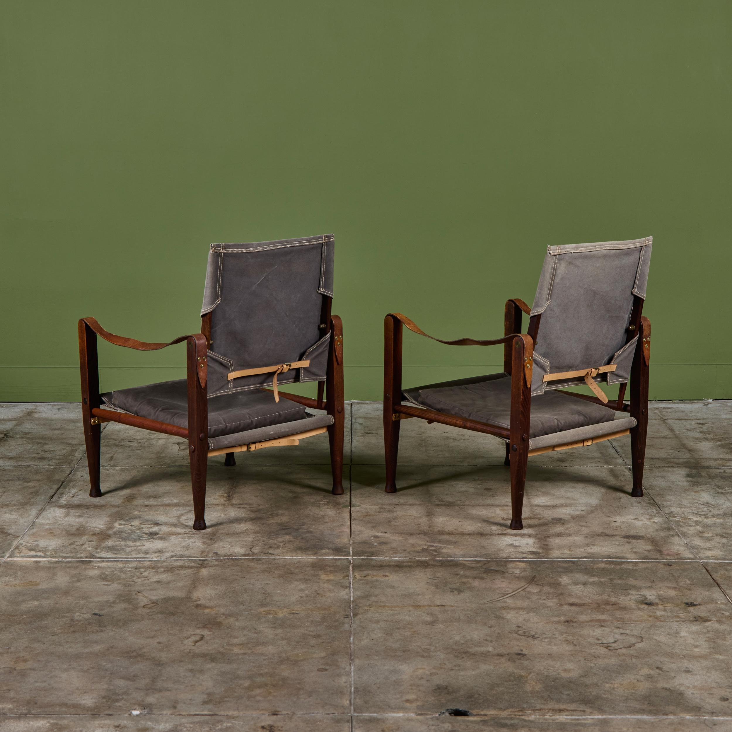 Ein Paar Kaare Klint Safari Lounge Chairs für Rud Rasmussen (Messing) im Angebot