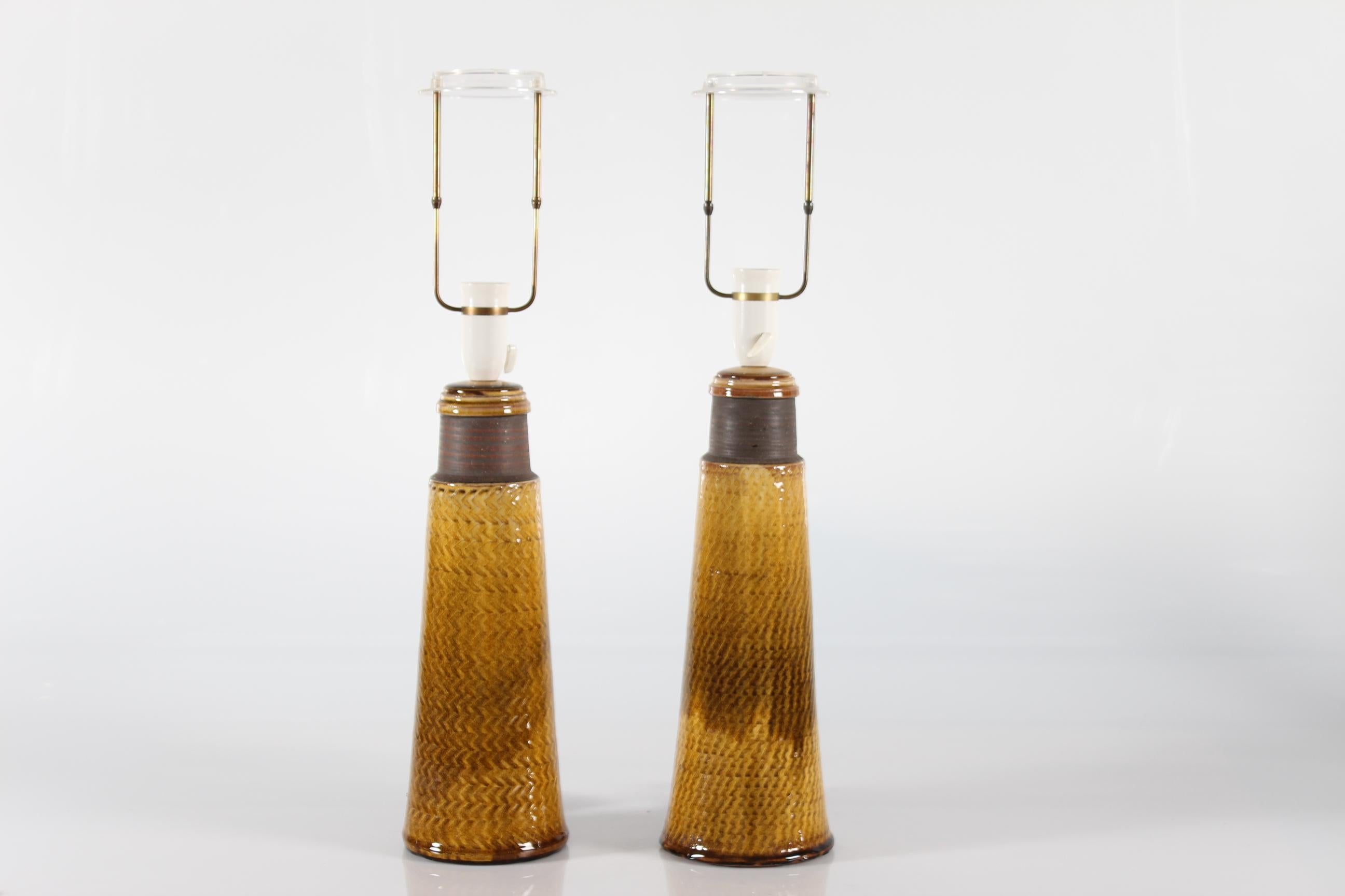 Mid-20th Century Pair of Kähler Ceramic Table Lamps with Amber-Colored Glaze Denmark Midcentury