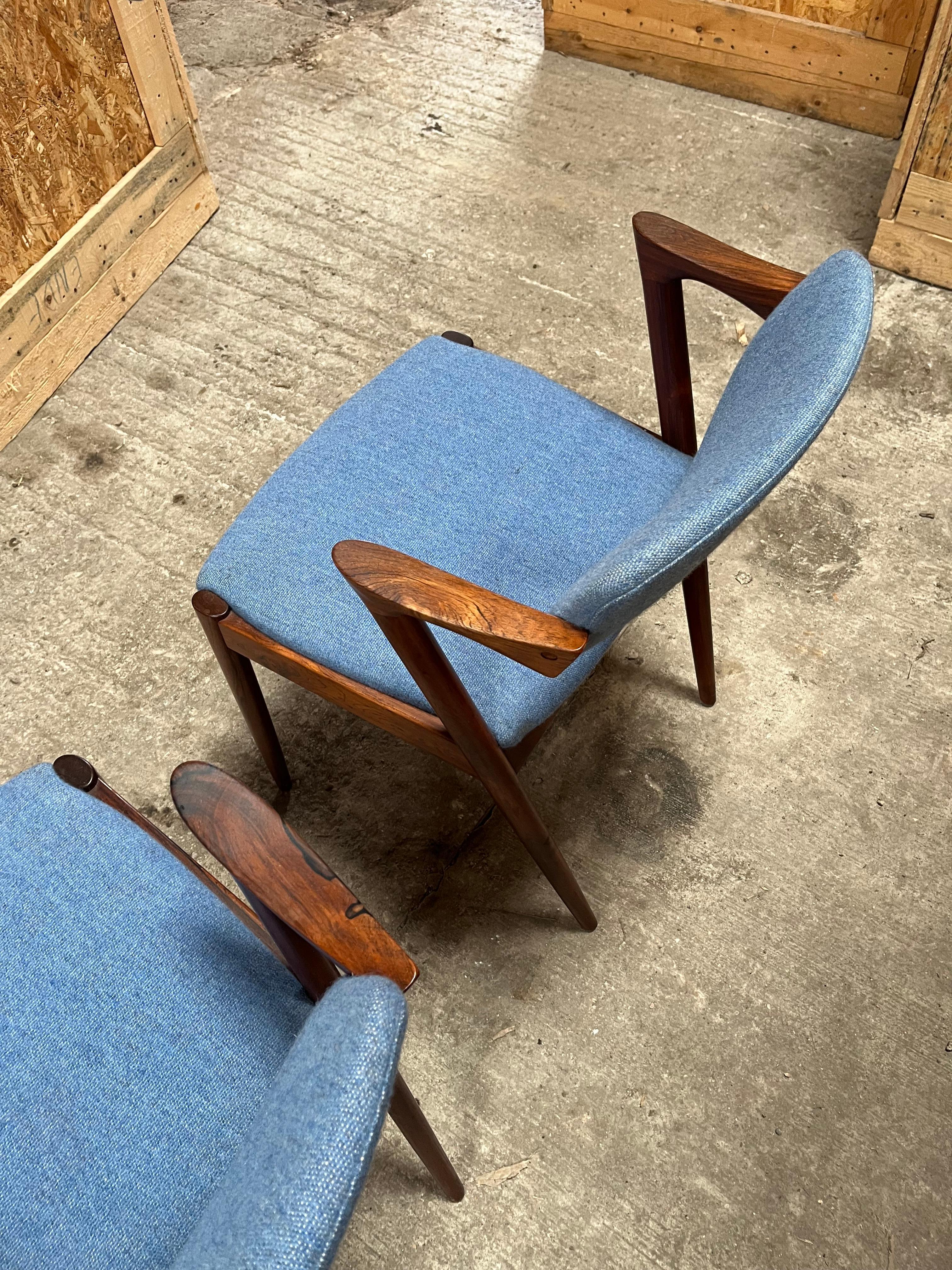 Paar Kai Kristiansen Stühle aus Massivholz (Wolle) im Angebot