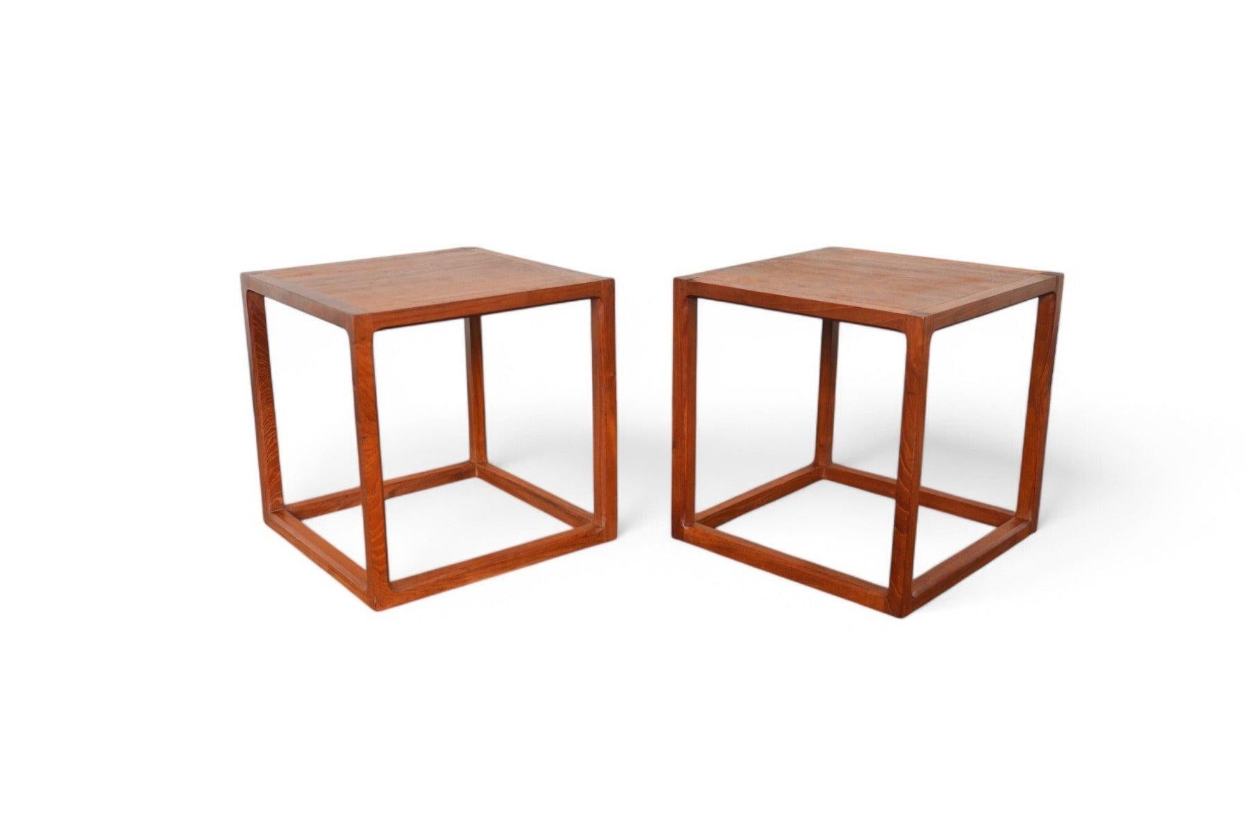 Paire de tables d'appoint Kai Kristiansen pour Aksel Kjaersgaard en teck Bon état - En vente à Berkeley, CA