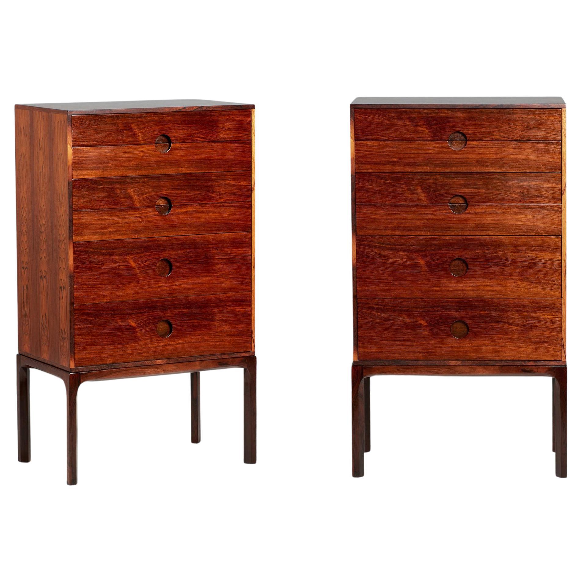 Paire de commodes hautes Kai Kristiansen modèle 385, bois de rose