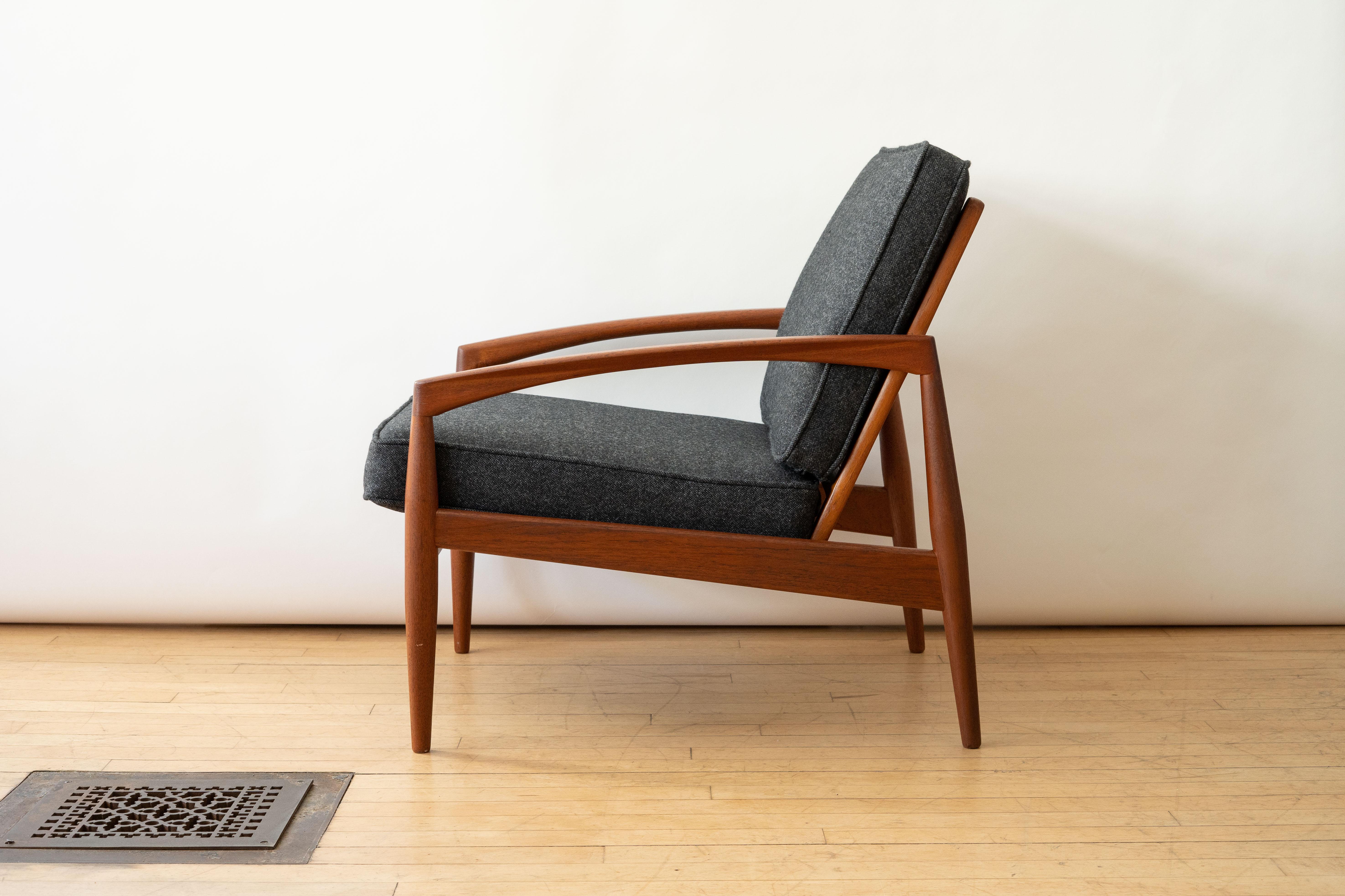 Pair of Kai Kristiansen Paper Knife Chairs In Good Condition In Cambridge, US