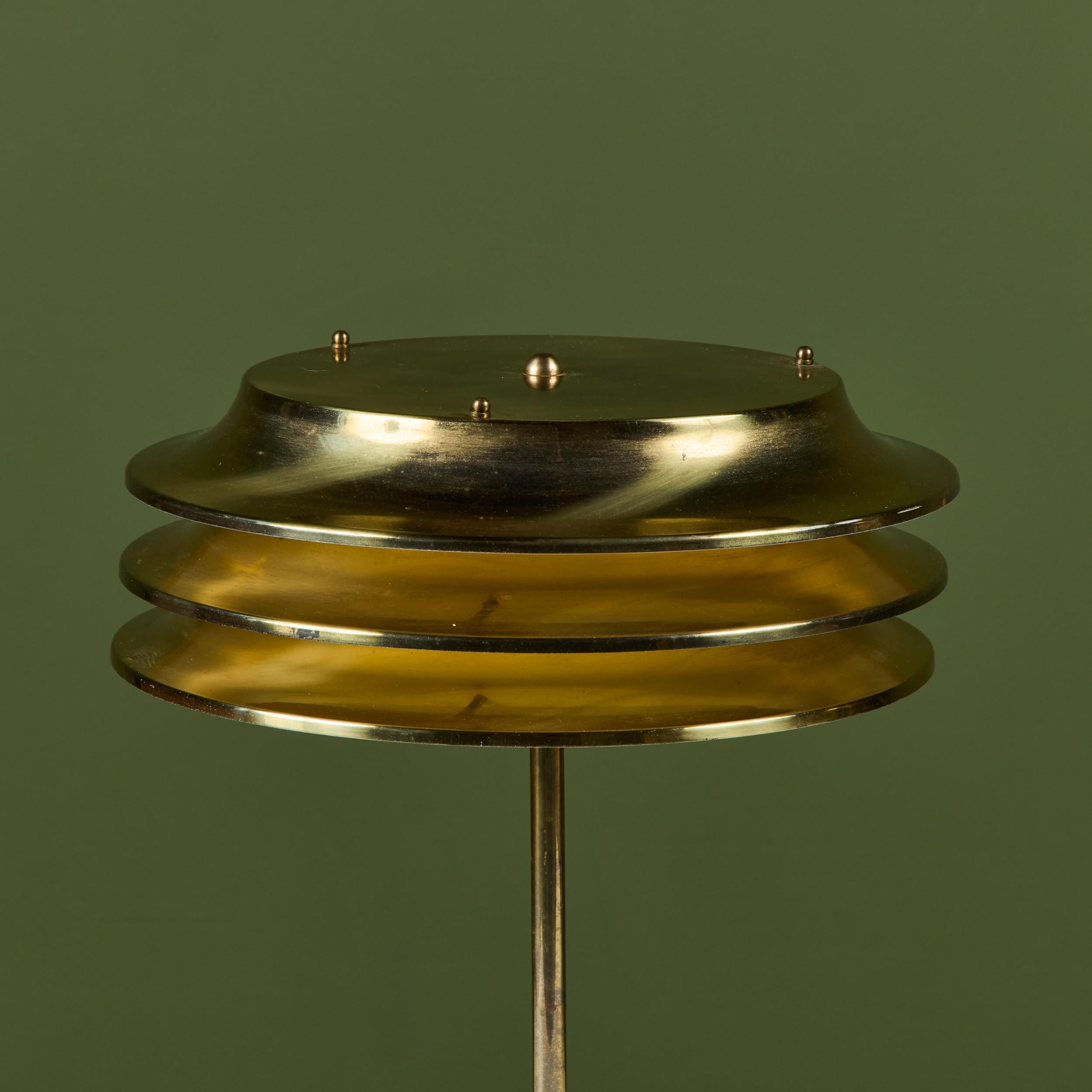 Paire de lampes de table en laiton Kai Kai pour Orno en vente 3
