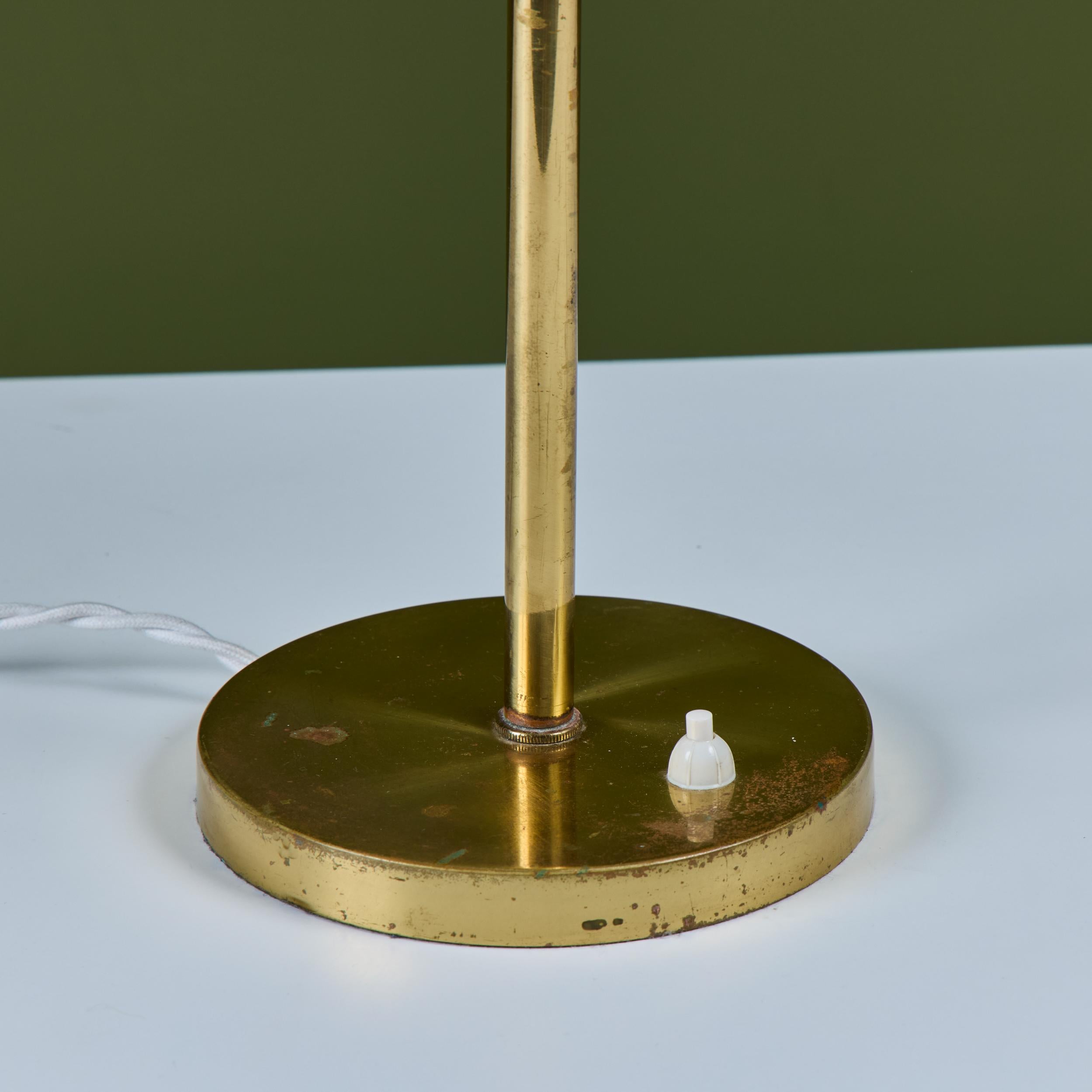 Paire de lampes de table en laiton Kai Kai pour Orno en vente 10