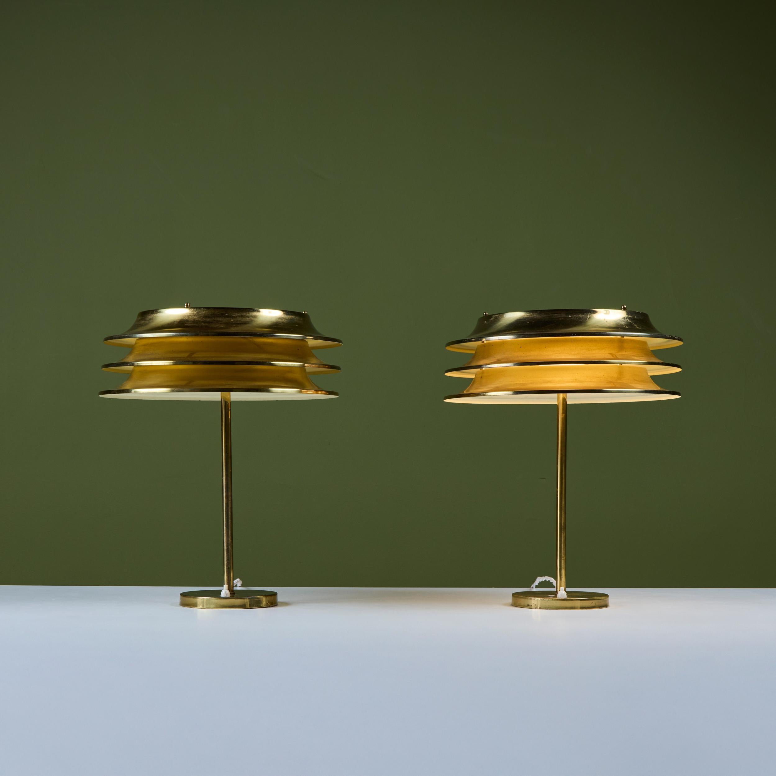 Fin du 20e siècle Paire de lampes de table en laiton Kai Kai pour Orno en vente