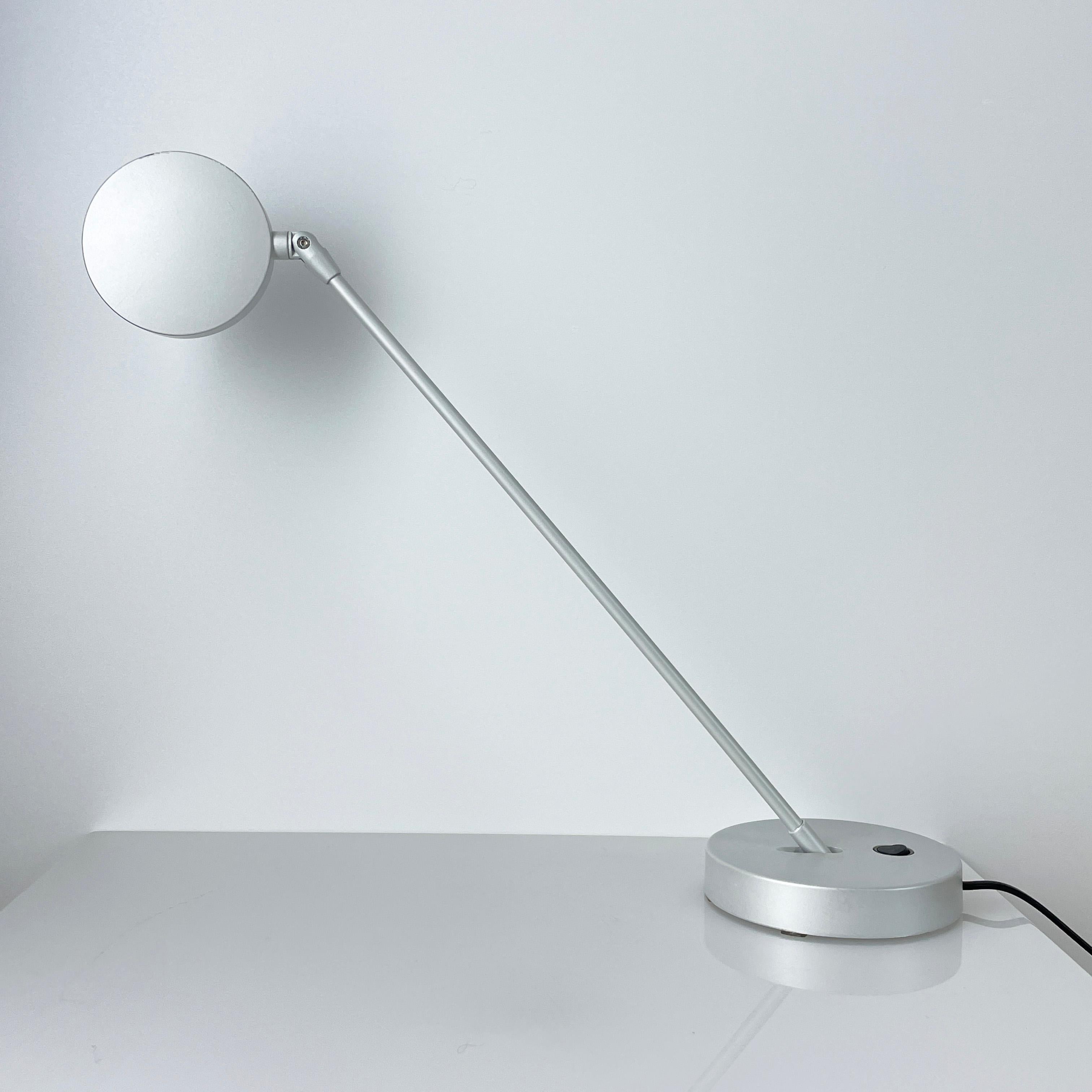 Paire de lampes de table 'Kaio Fluo' d'Ernesto Gismondi pour Artemide en vente 3