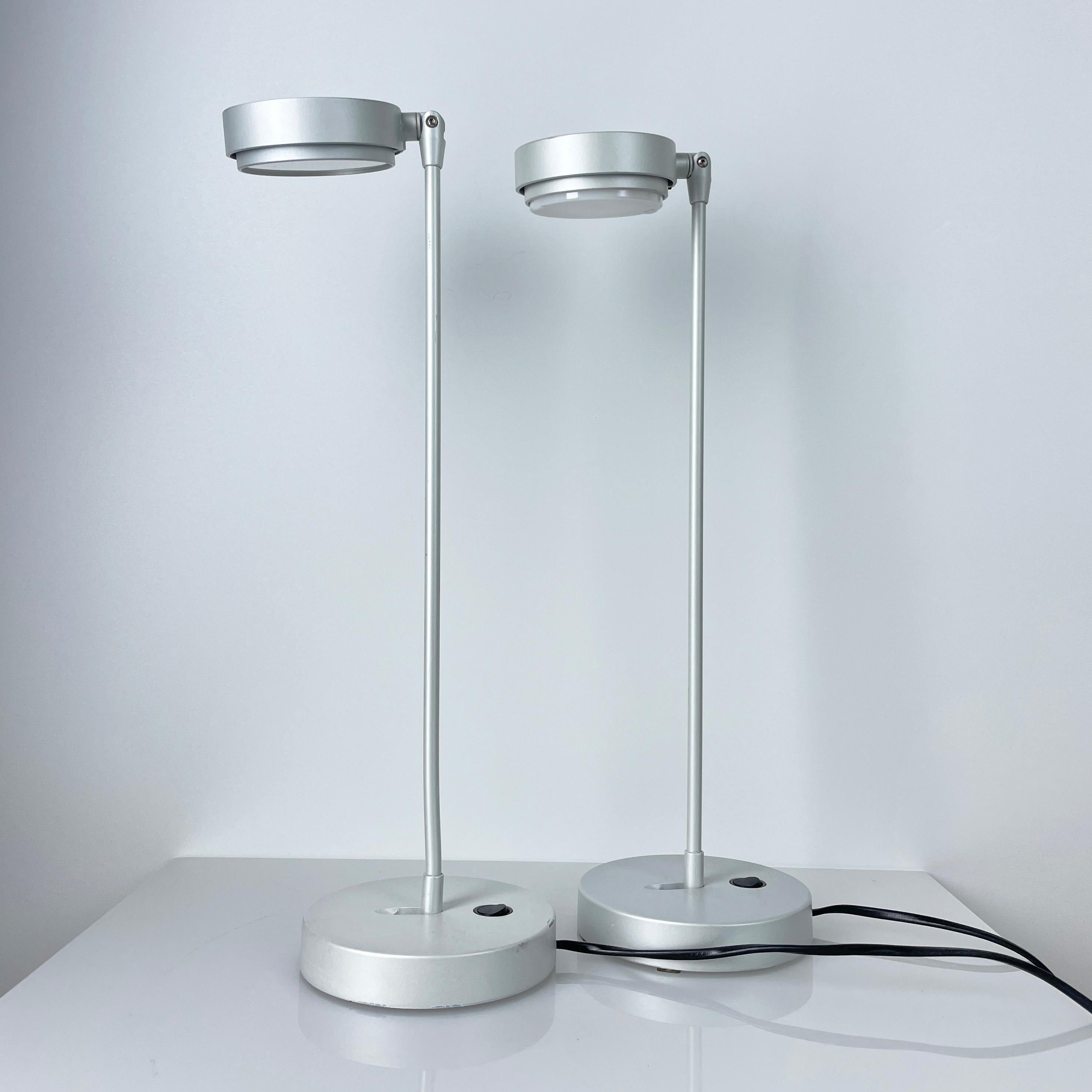 Aluminium Paire de lampes de table 'Kaio Fluo' d'Ernesto Gismondi pour Artemide en vente