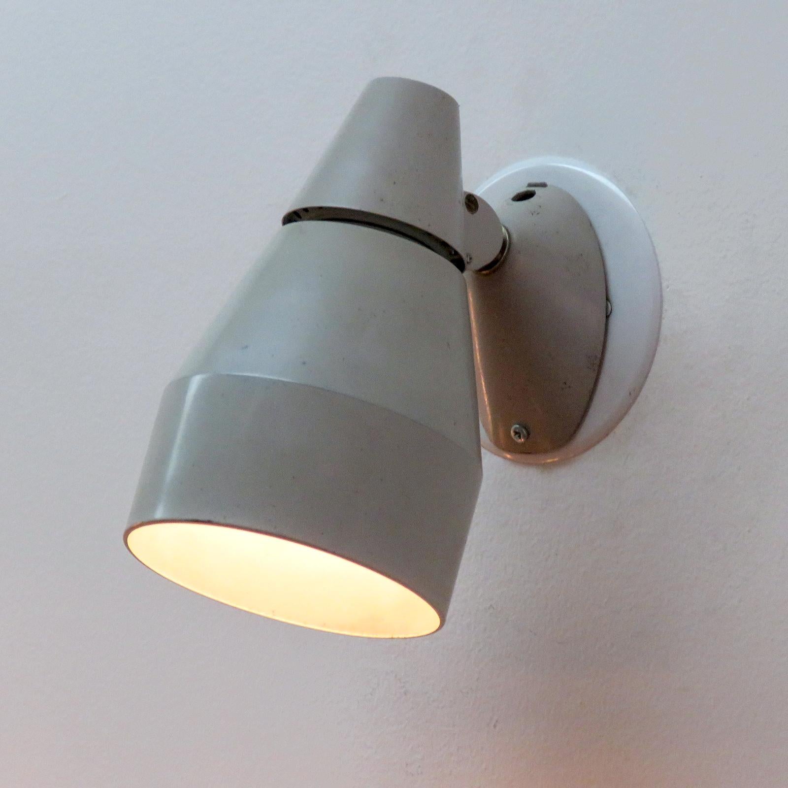 Coppia di lampade da parete Kaiser, 1940 in vendita 1