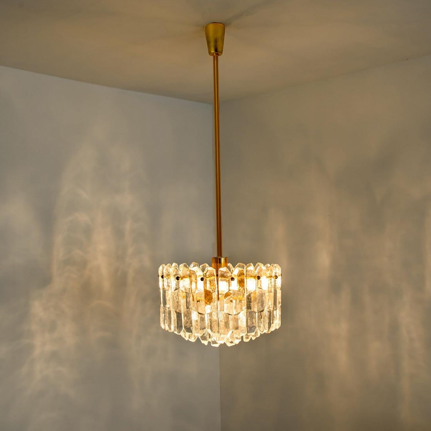 Pair of Kalmar Chandeliers or Pendant Lights 'Palazzo', Gilt Brass and Glass For Sale 8