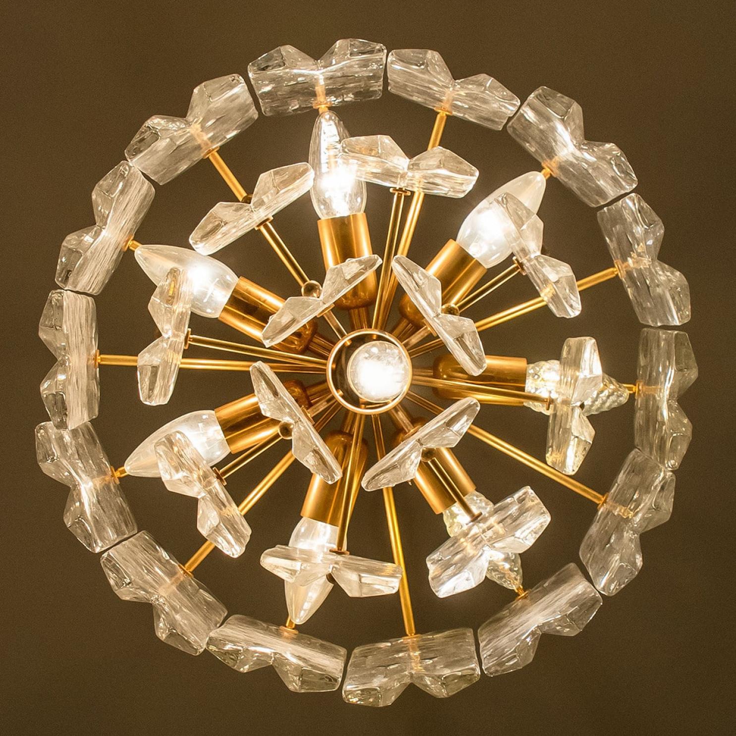 Austrian Pair of Kalmar Chandeliers or Pendant Lights 'Palazzo', Gilt Brass and Glass For Sale