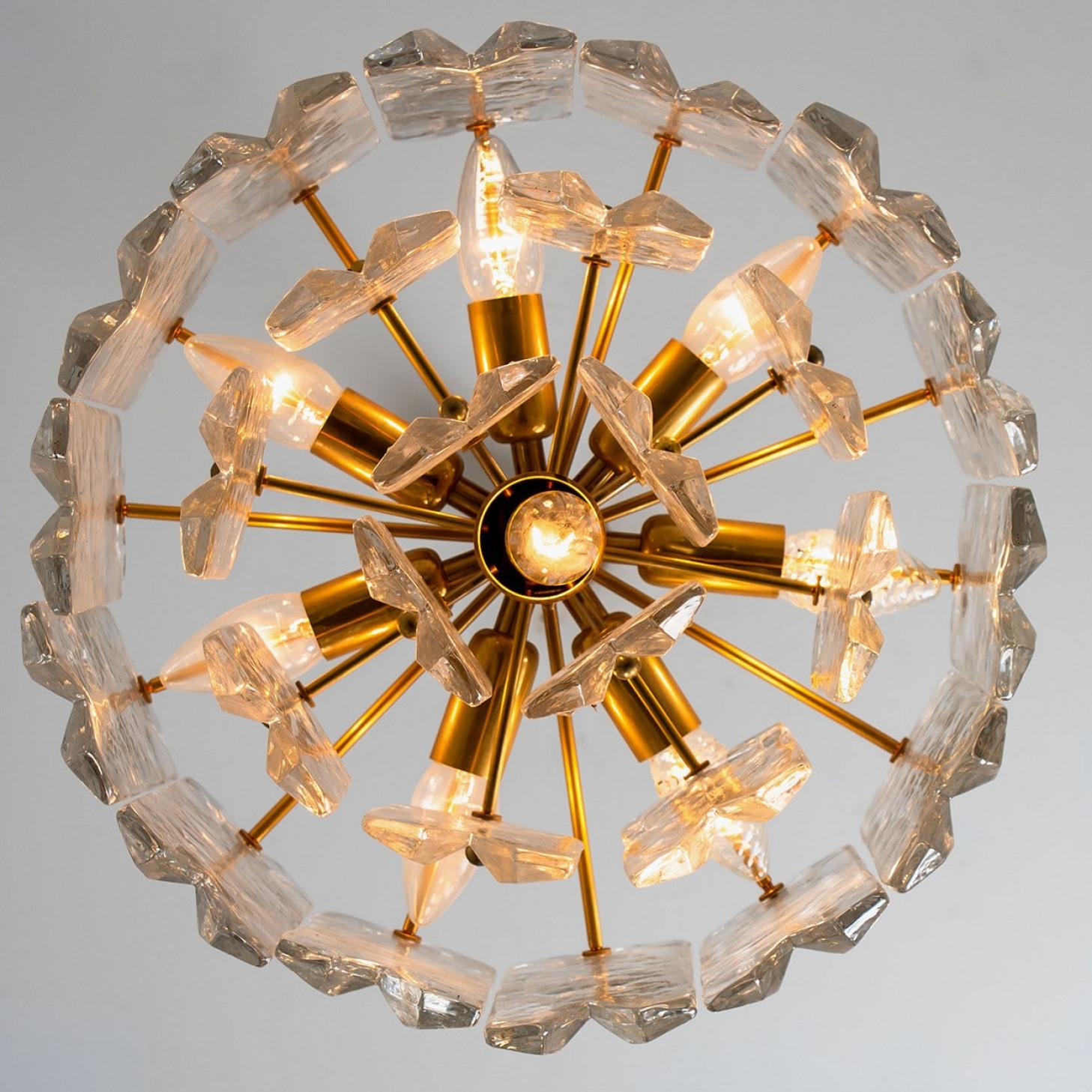 20th Century Pair of Kalmar Chandeliers or Pendant Lights 'Palazzo', Gilt Brass and Glass For Sale