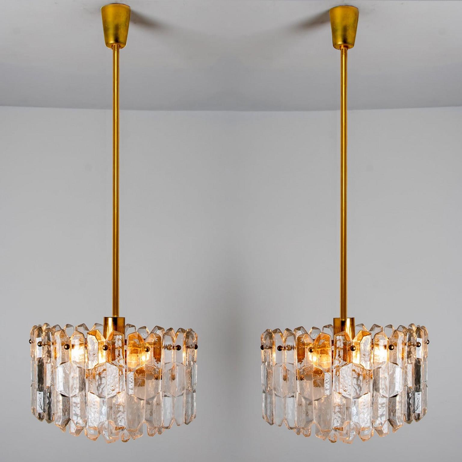 Gold Plate Pair of Kalmar Chandeliers or Pendant Lights 'Palazzo', Gilt Brass and Glass For Sale