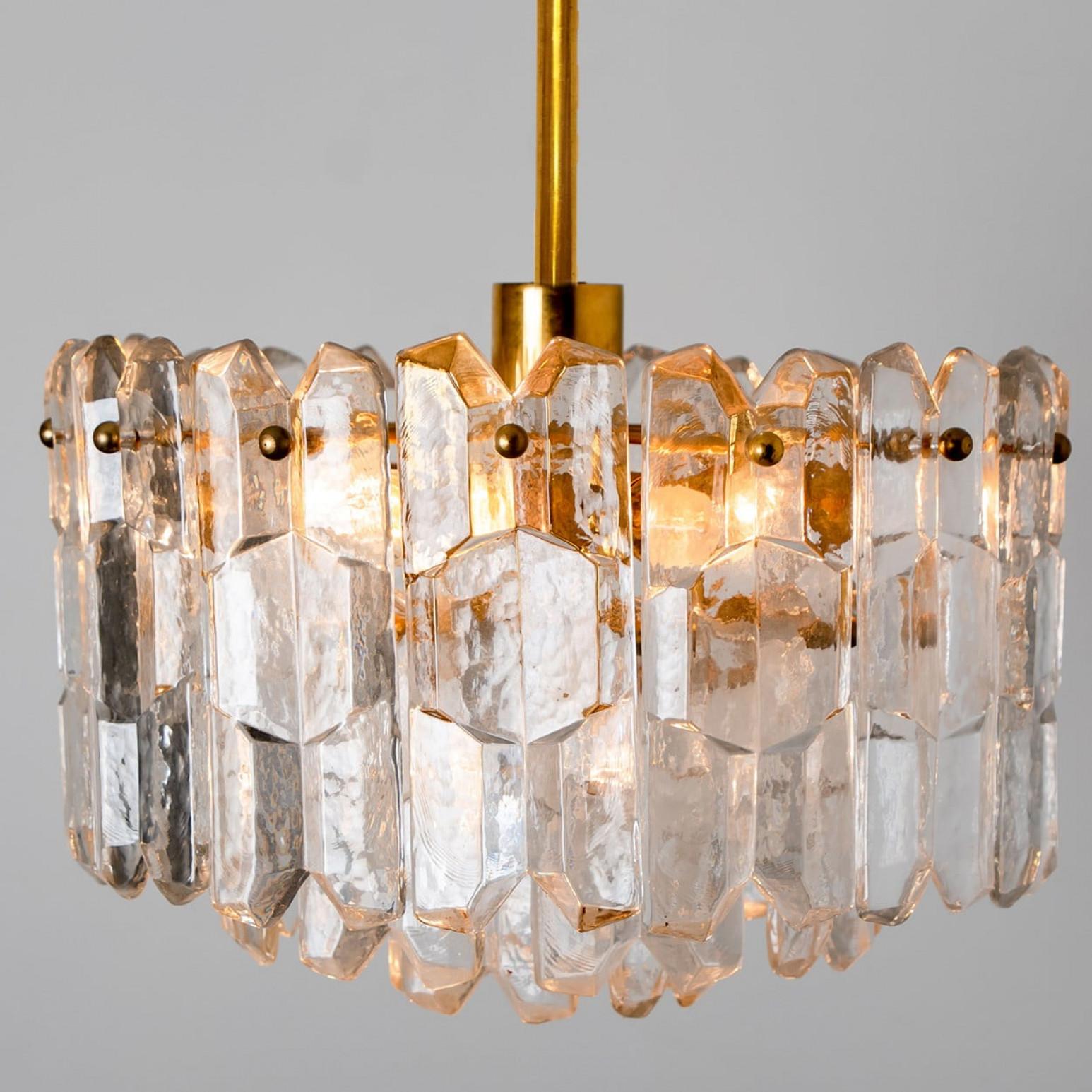 Pair of Kalmar Chandeliers or Pendant Lights 'Palazzo', Gilt Brass and Glass For Sale 1