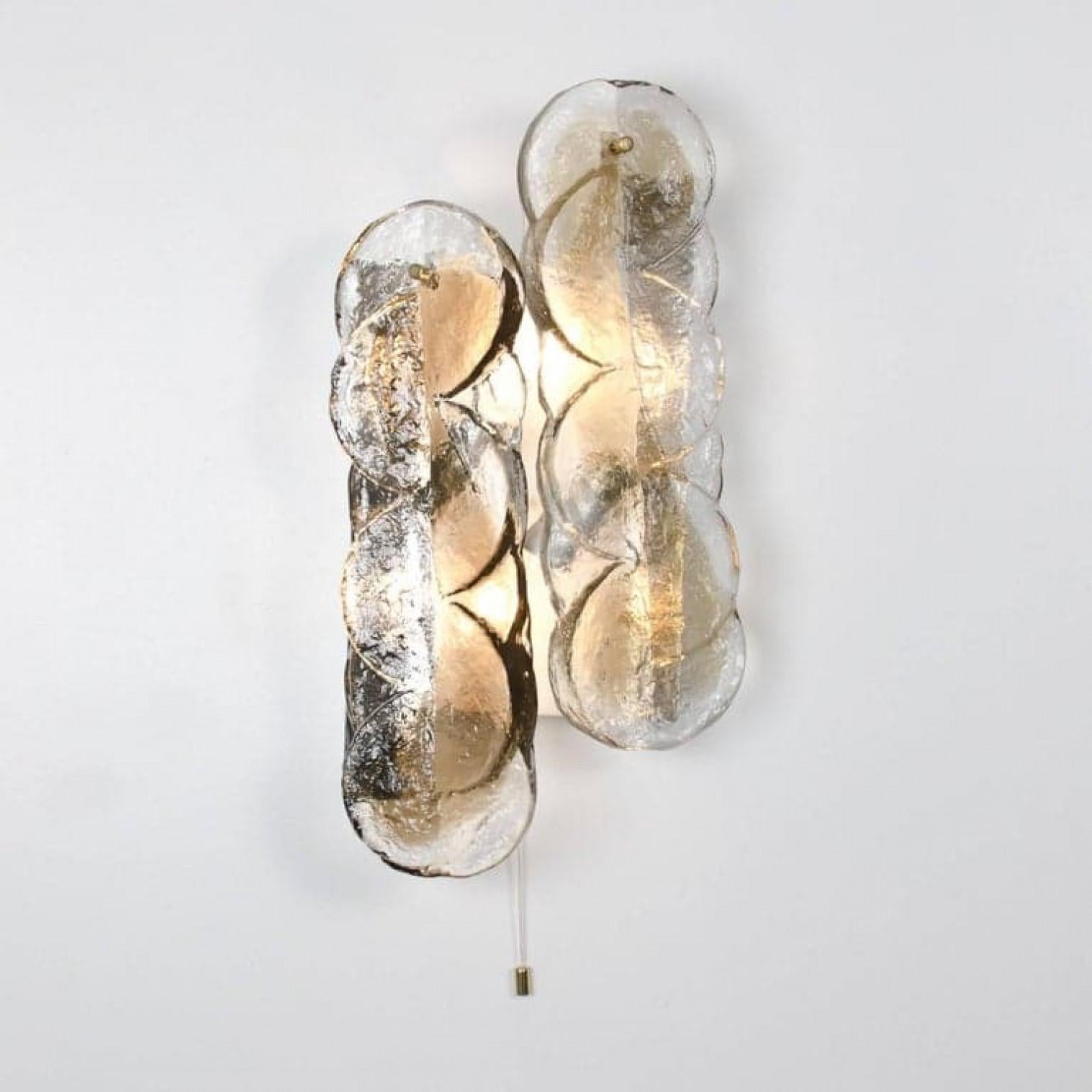 Altro Coppia di lampade da parete in vetro ghiaccio a spirale di agrumi Kalmar, Austria, 1969 in vendita