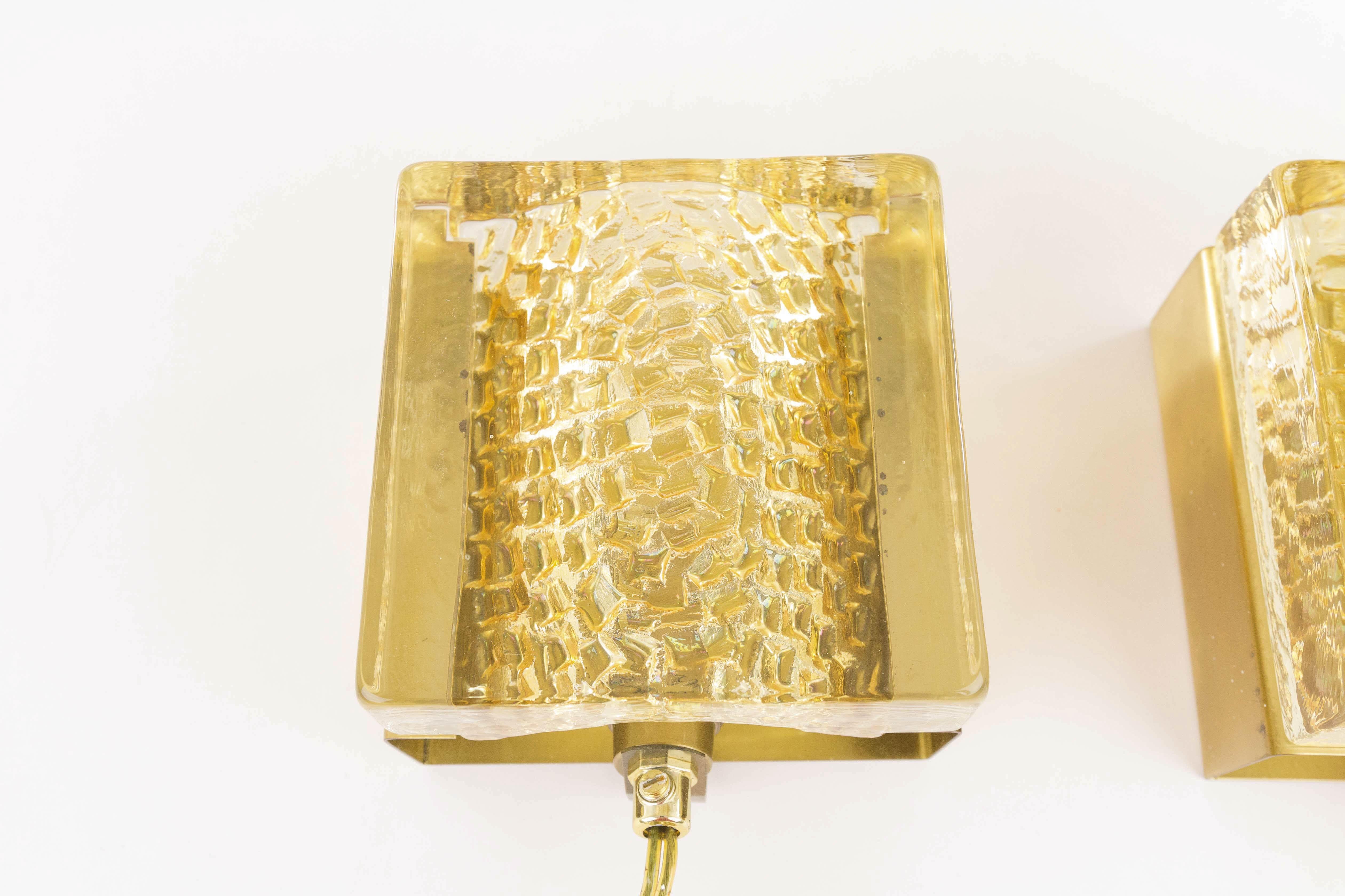 Late 20th Century Pair of Kalmar glass and brass Wall lamps in gold by Vitrika, 1970s For Sale