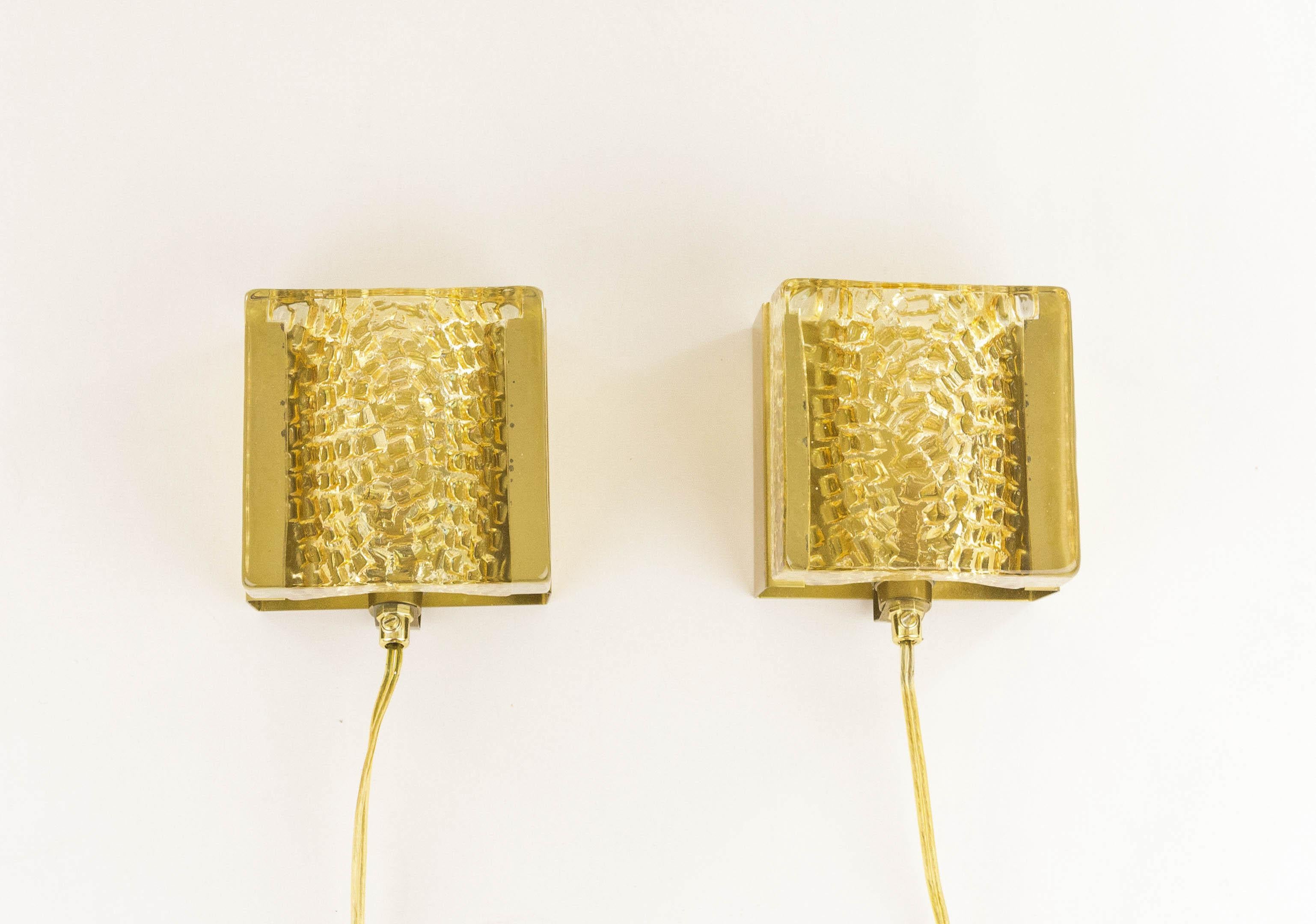 Metal Pair of Kalmar glass and brass Wall lamps in gold by Vitrika, 1970s For Sale