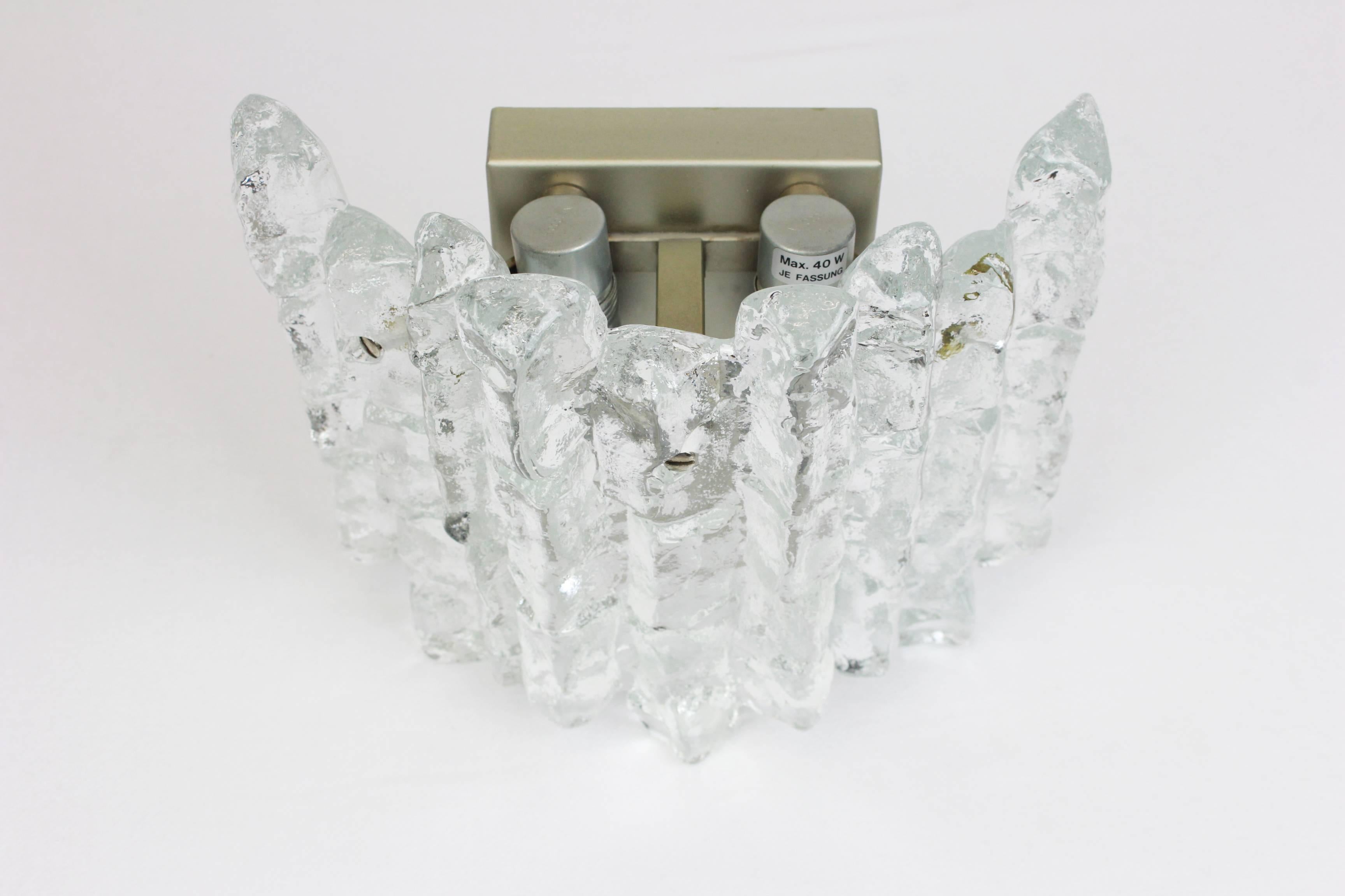 Austriaco Coppia di lampade a parete a forma di sconces Kalmar, Austria, anni '60 in vendita