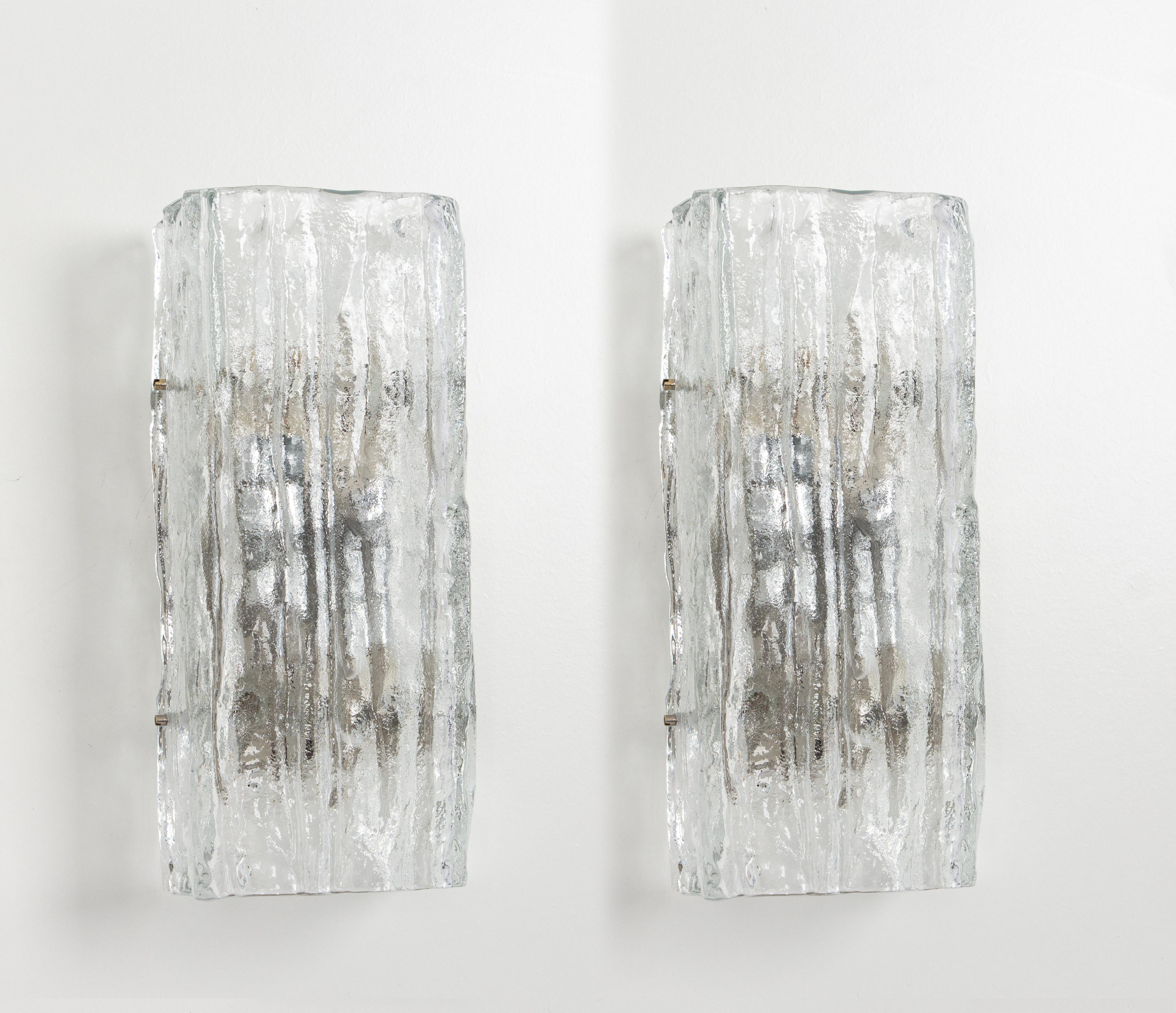 Austriaco Coppia di lampade a parete a forma di sconces Kalmar, Austria, anni '60 in vendita