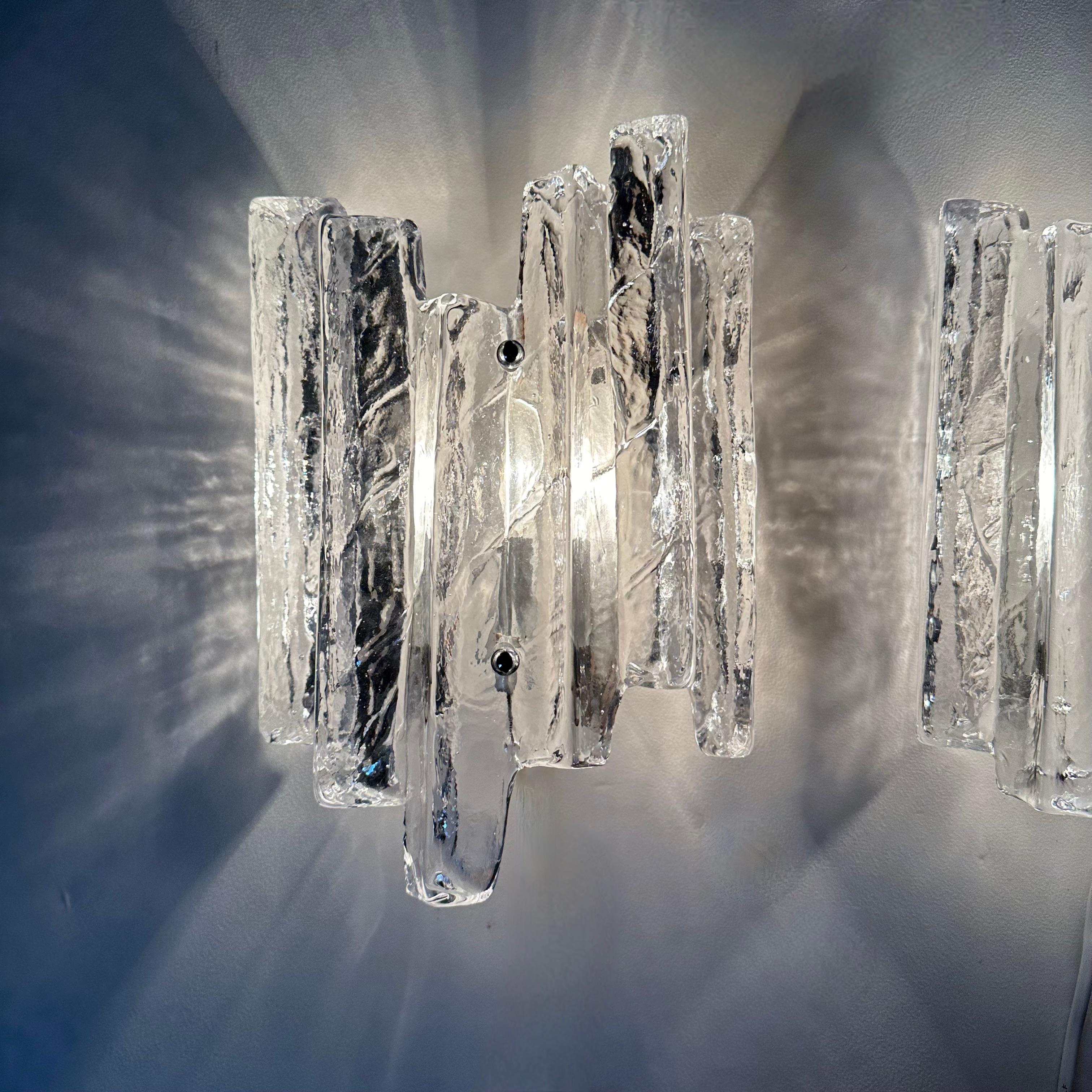 Tedesco Coppia di lampade a parete Kalmar Sconces , Austria , anni '60 in vendita