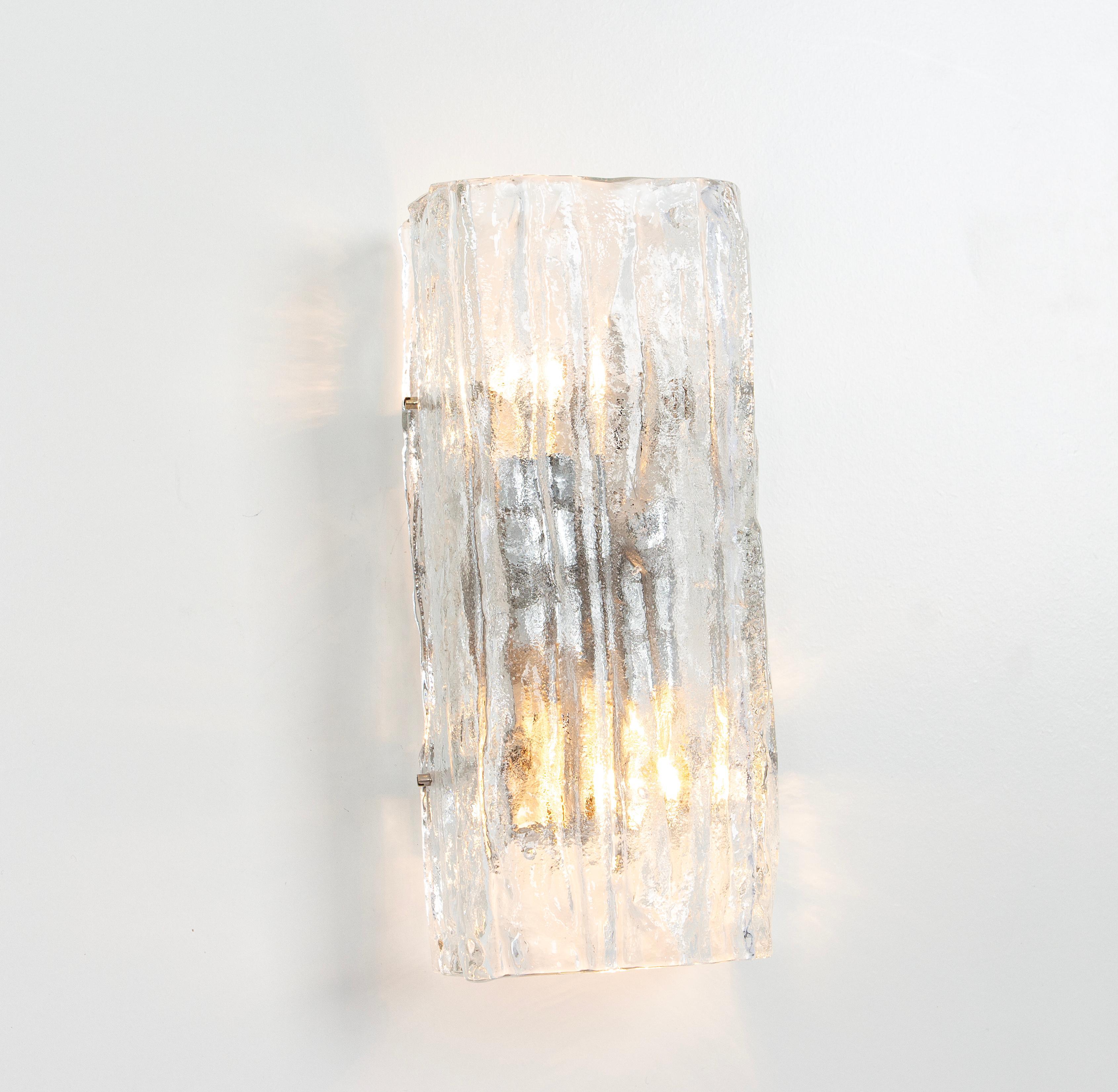 Coppia di lampade a parete a forma di sconces Kalmar, Austria, anni '60 in vendita 1