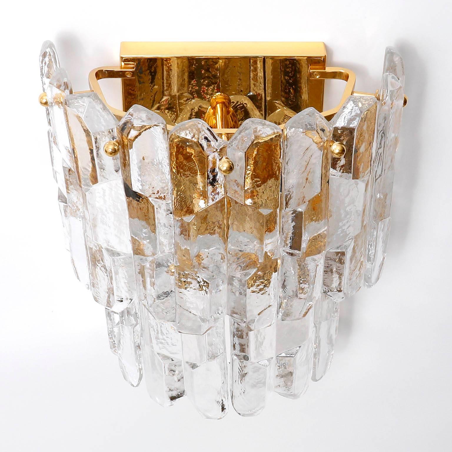 Mid-Century Modern Pair of Kalmar Sconces Wall Lights 'Palazzo', Gilt Brass Glass, 1970 For Sale