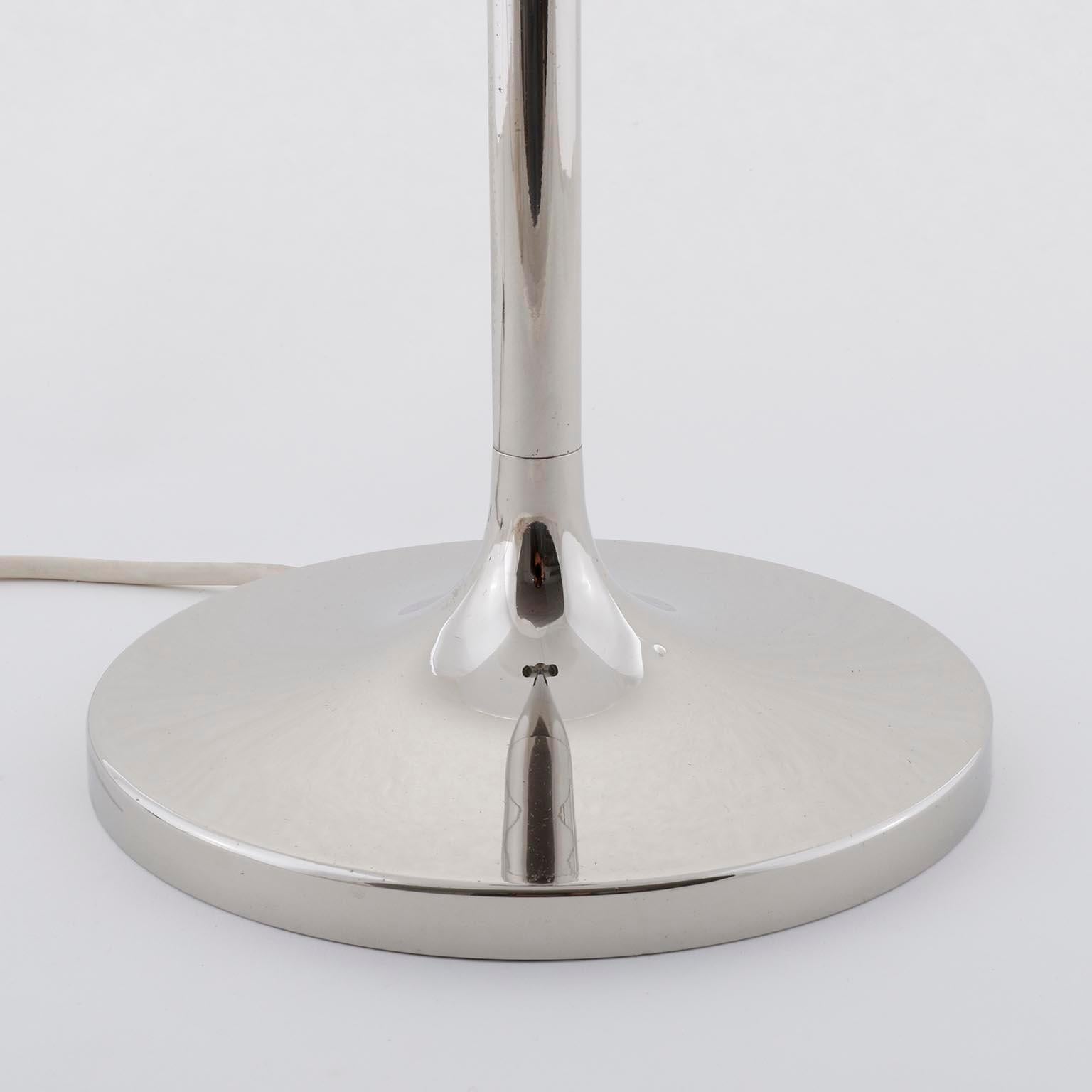Late 20th Century Pair of Kalmar Table Lamps with Tulip Base, Polished Nickel, Red Shades, 1970s For Sale