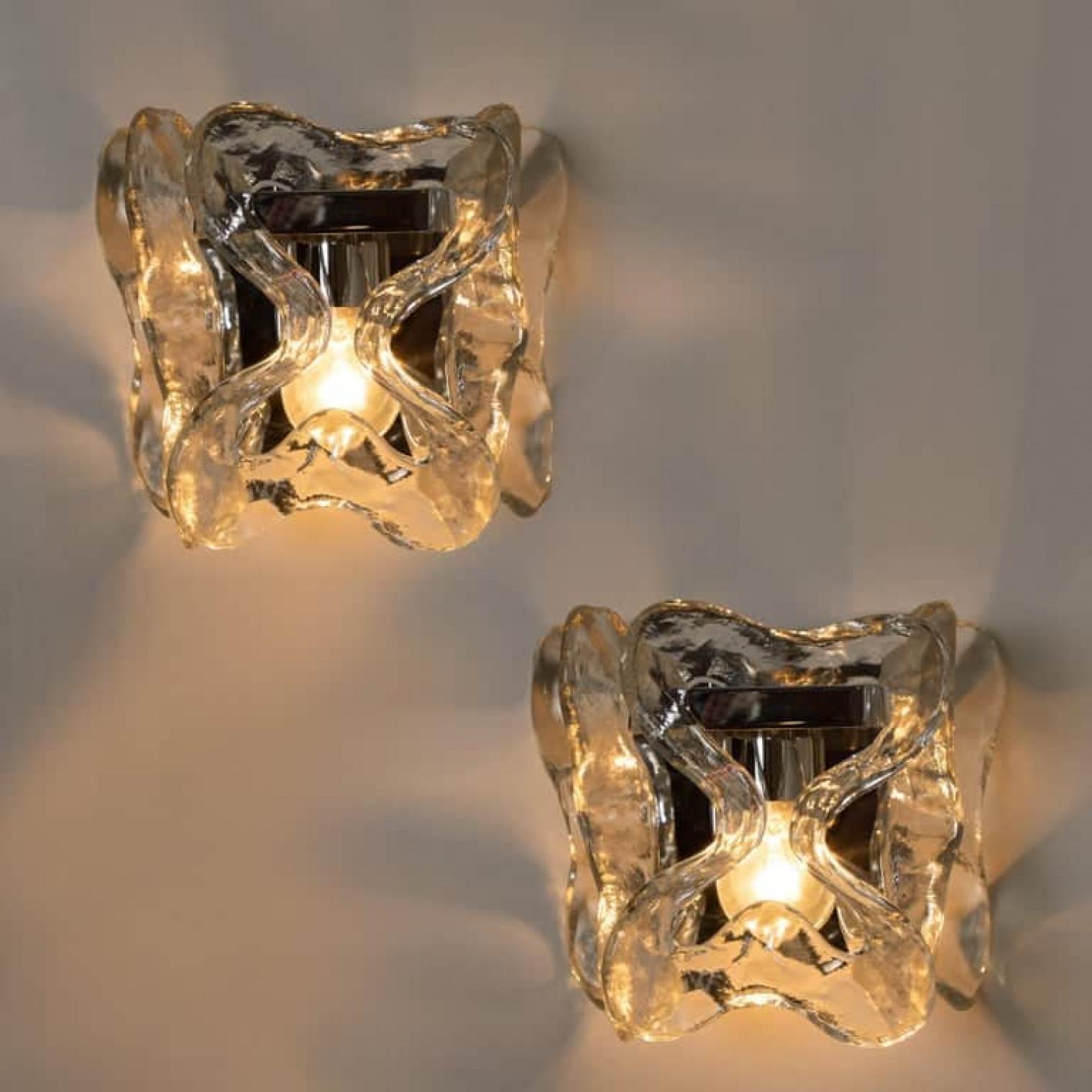 Mid-Century Modern Paire d'appliques ou de lampes murales Kalmar, modèle Catena, par J.T. Kalmar, Autriche en vente