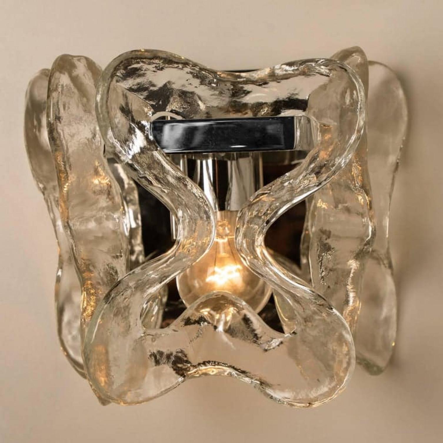 Milieu du XXe siècle Paire d'appliques ou de lampes murales Kalmar, modèle Catena, par J.T. Kalmar, Autriche en vente