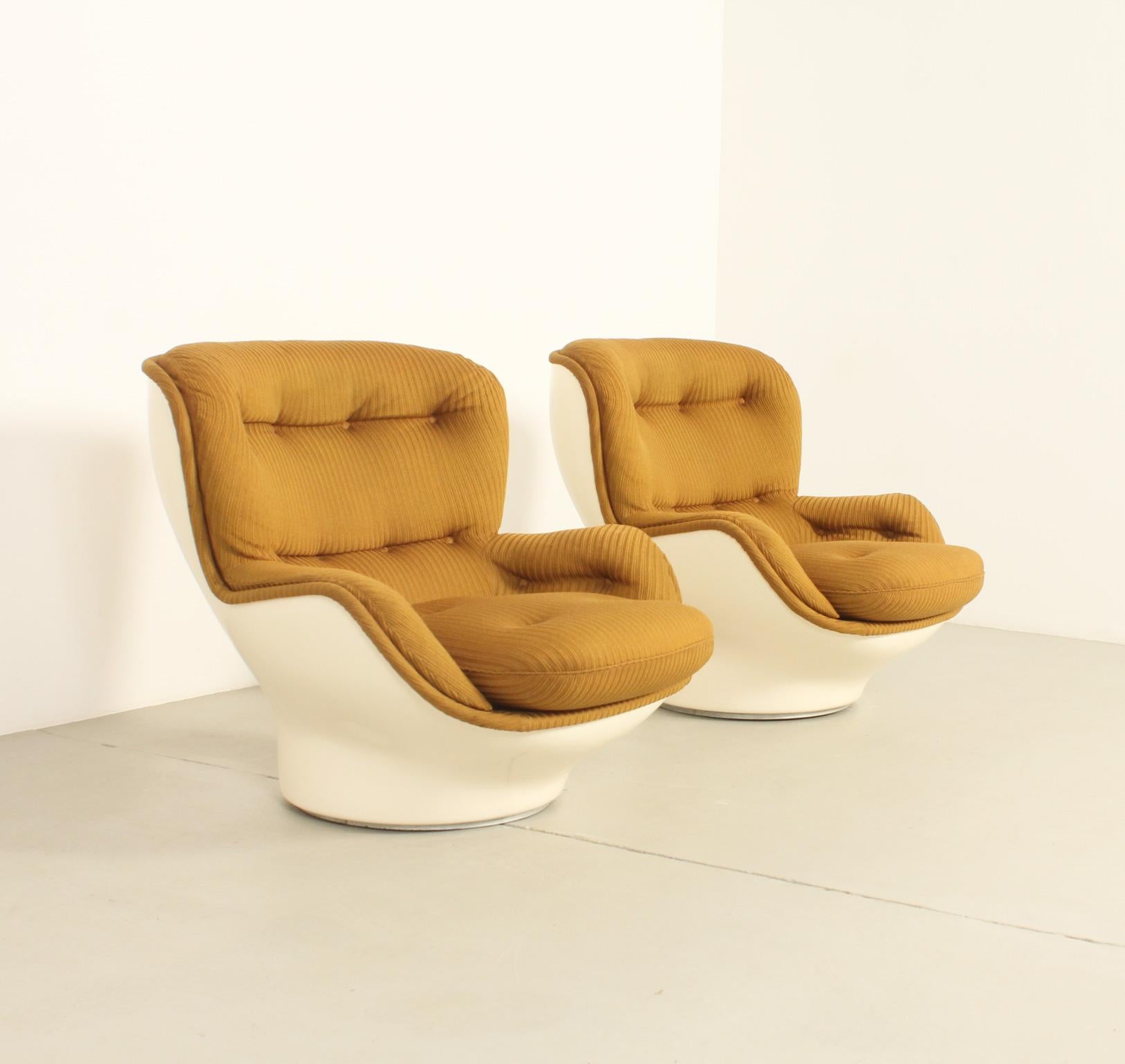Mid-Century Modern Pair of Karate Armchairs by Michel Cadestin for Airborne, France, 1970's