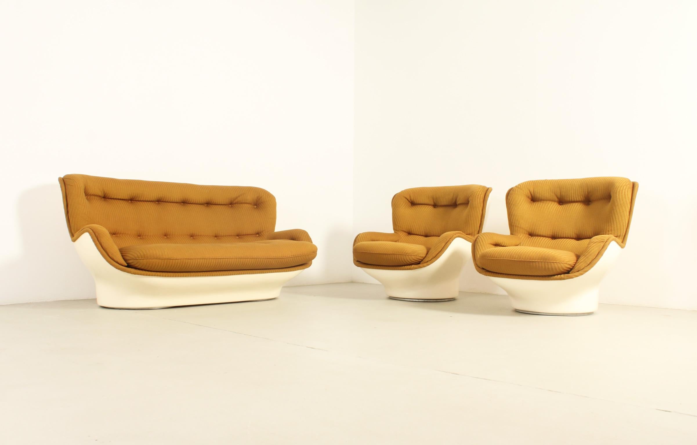 Pair of Karate Armchairs by Michel Cadestin for Airborne, France, 1970's In Good Condition In Barcelona, ES