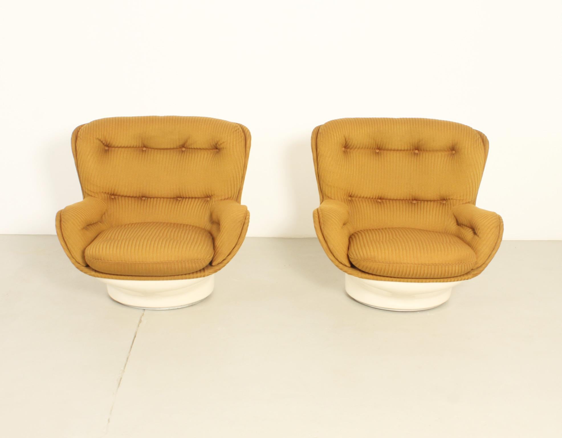Pair of Karate Armchairs by Michel Cadestin for Airborne, France, 1970's 1