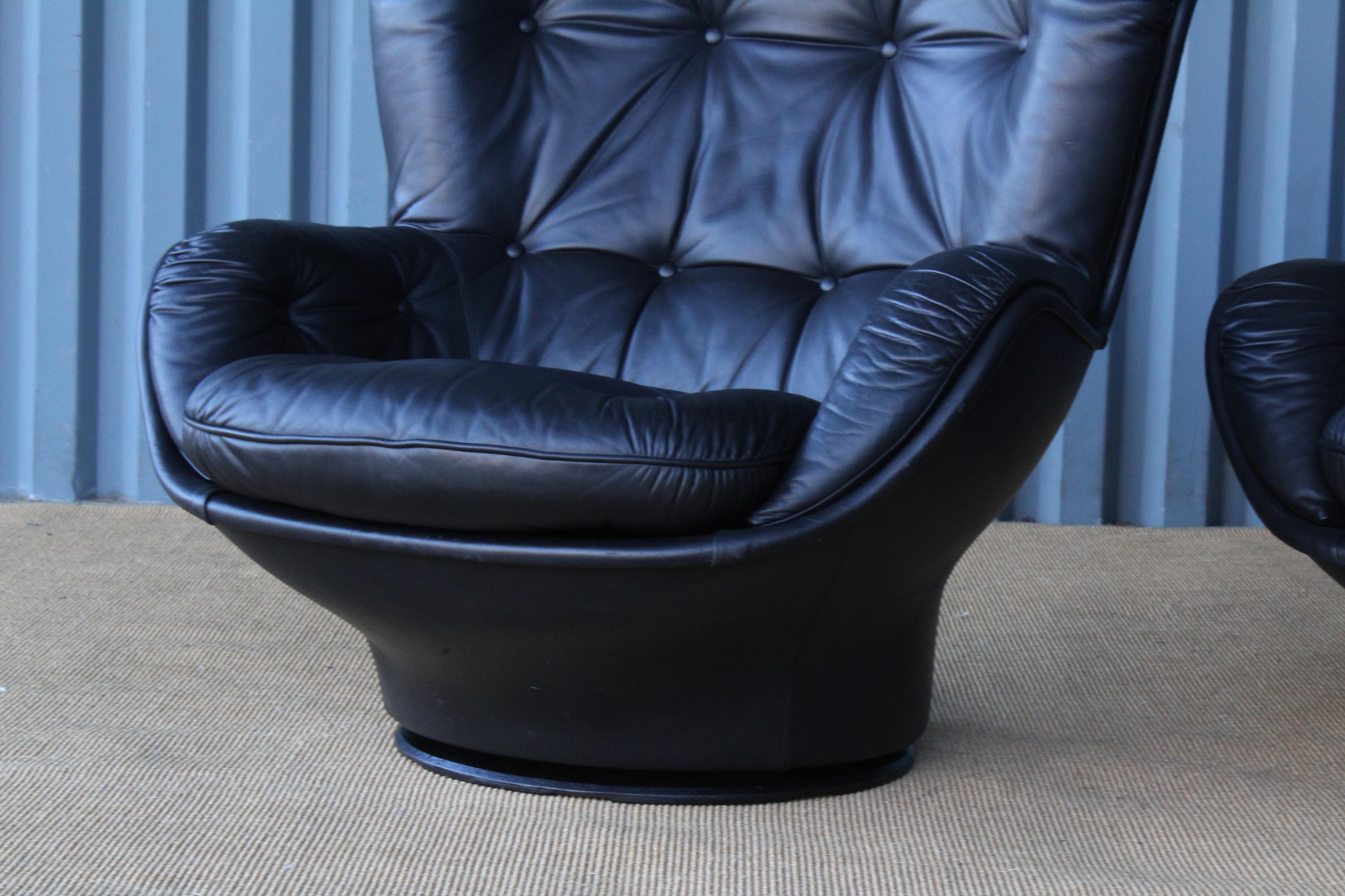 Pair of 'Karate' Lounge Chairs by Michel Cadestin for Airborne, France, 1970s 1