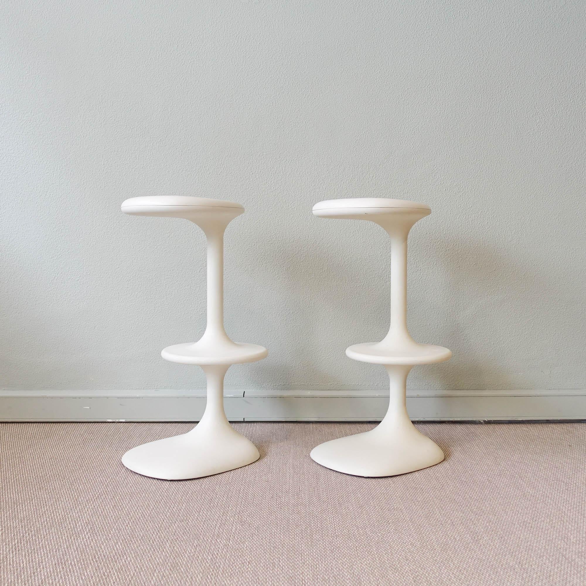 This pair of stools, named Kant, were designed by Karim Rashid and produced by Casamania Italy. The name Kant stands for the philosophy by Immanuel Kant. Nature and Art show blurred boundaries.
The organic shaped stools were made of light brown