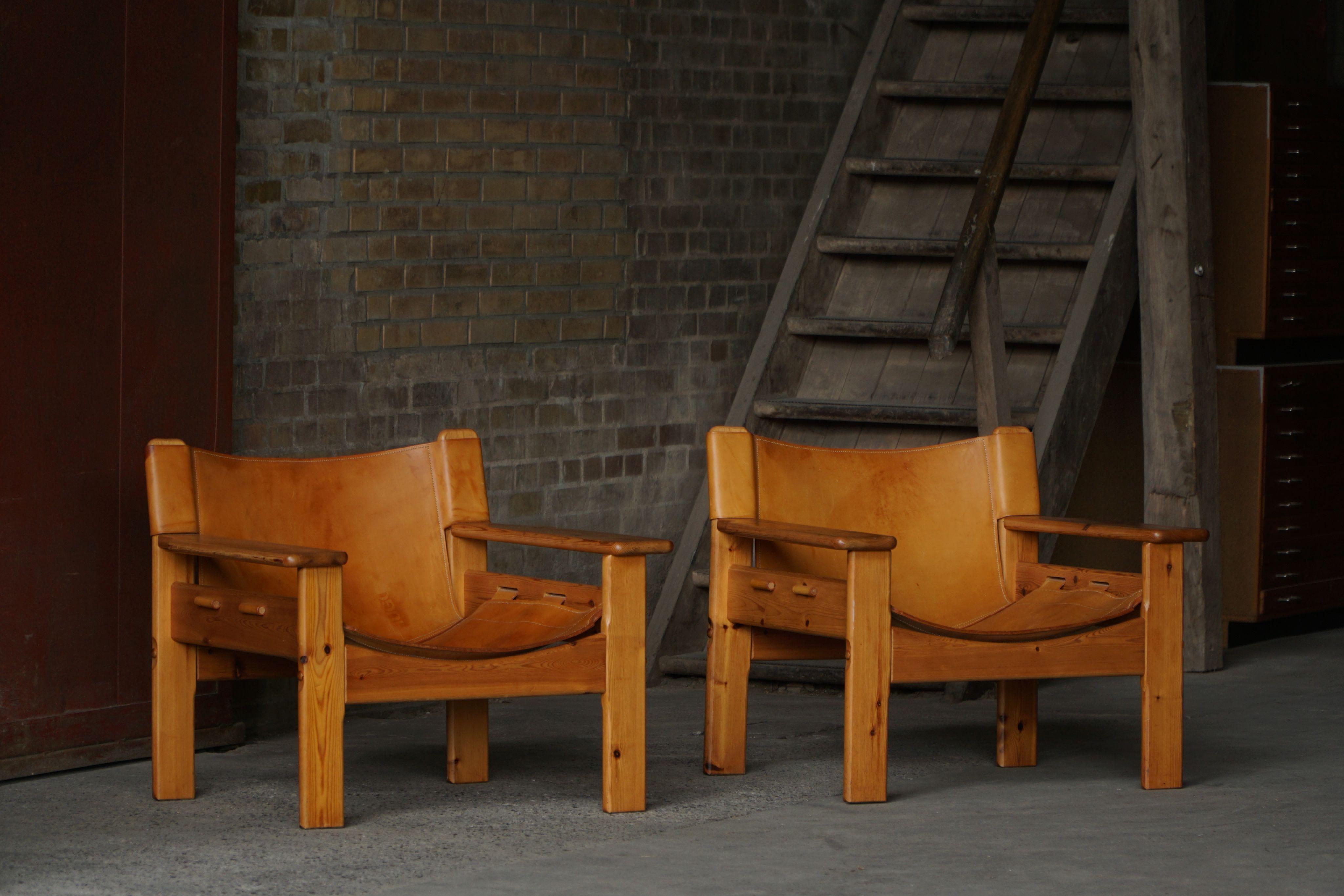 Ein Paar Karin Mobring Style Sessel aus Kiefer und Leder, Schweden, 1970er Jahre im Angebot 7