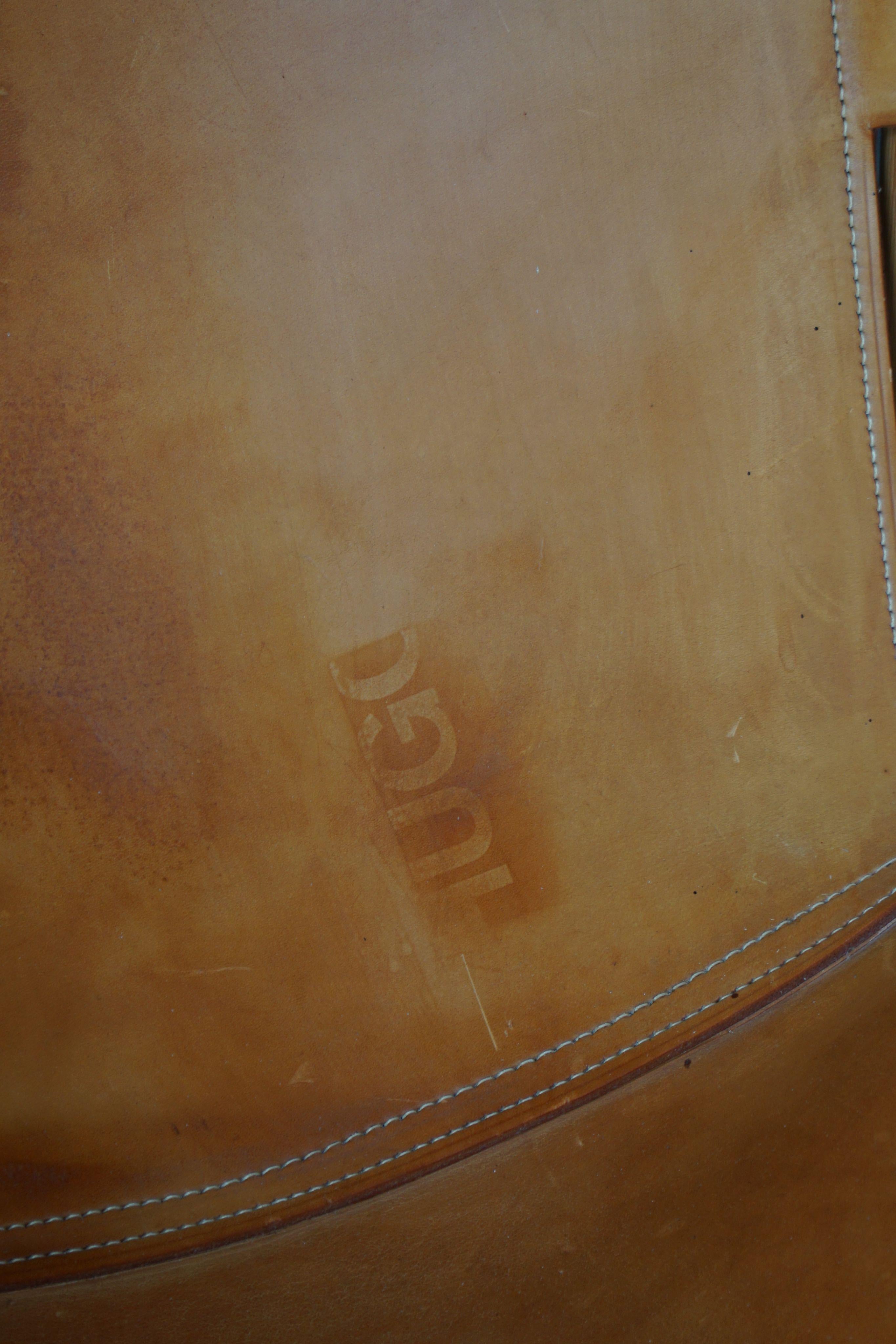 Ein Paar Karin Mobring Style Sessel aus Kiefer und Leder, Schweden, 1970er Jahre im Angebot 3