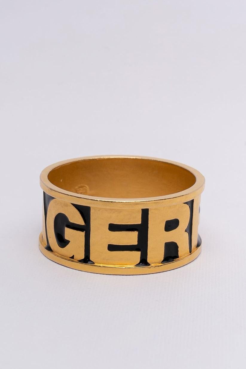 Pair of Karl Lagerfeld Golden Bracelets In Good Condition For Sale In SAINT-OUEN-SUR-SEINE, FR