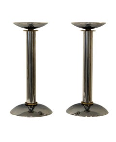 Pareja de candelabros postmodernos Karl Springer de cromo y latón