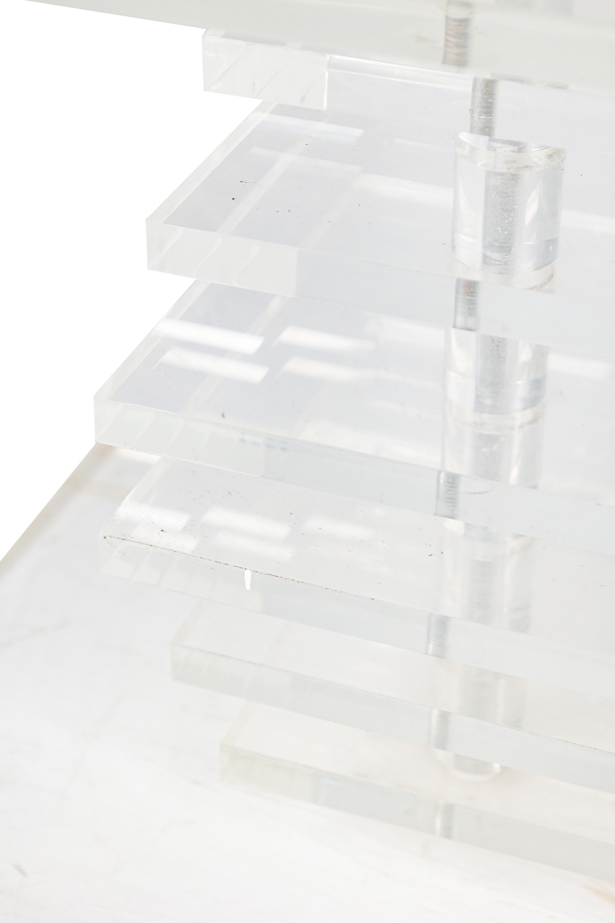 Coppia di panche impilate in lucite trasparente di Karl Springer Contemporary in vendita 2