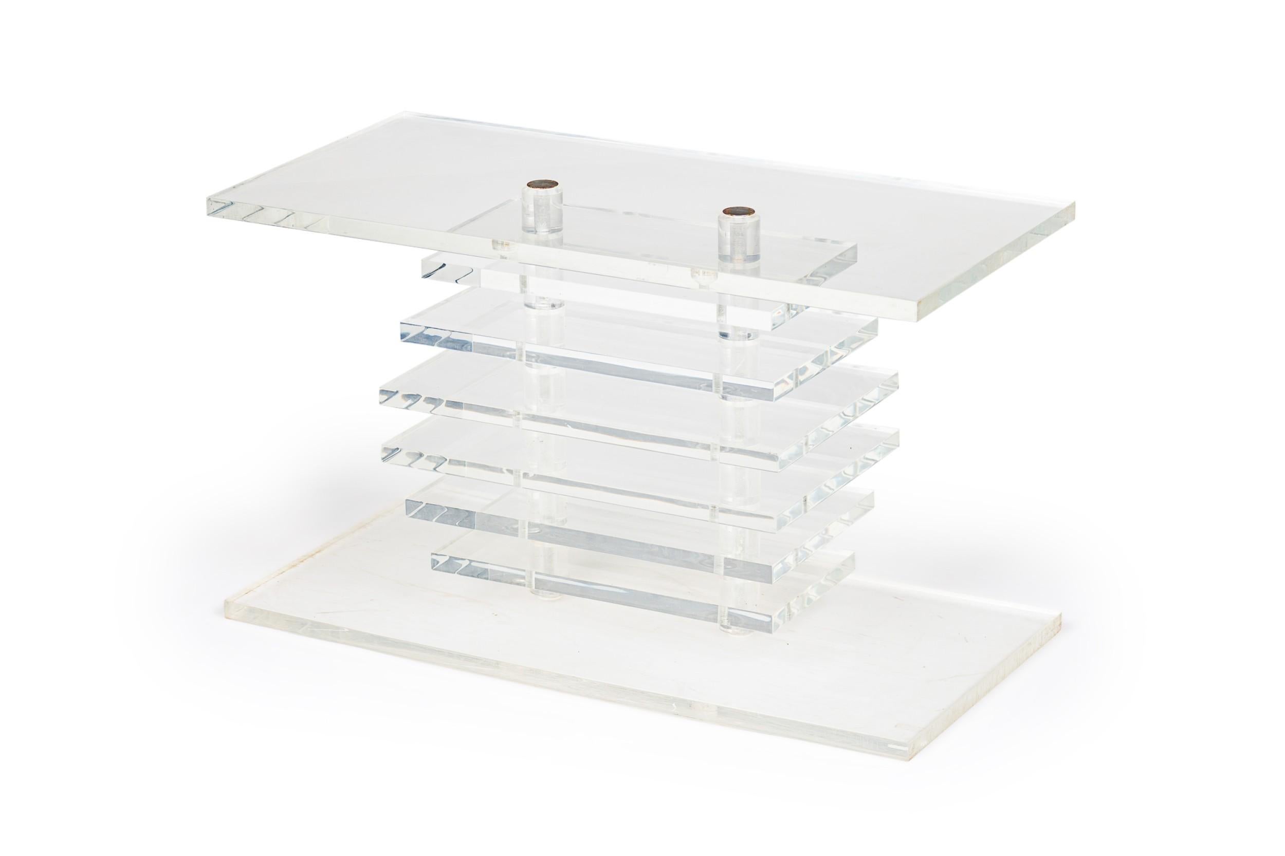 Moderno Coppia di panche impilate in lucite trasparente di Karl Springer Contemporary in vendita