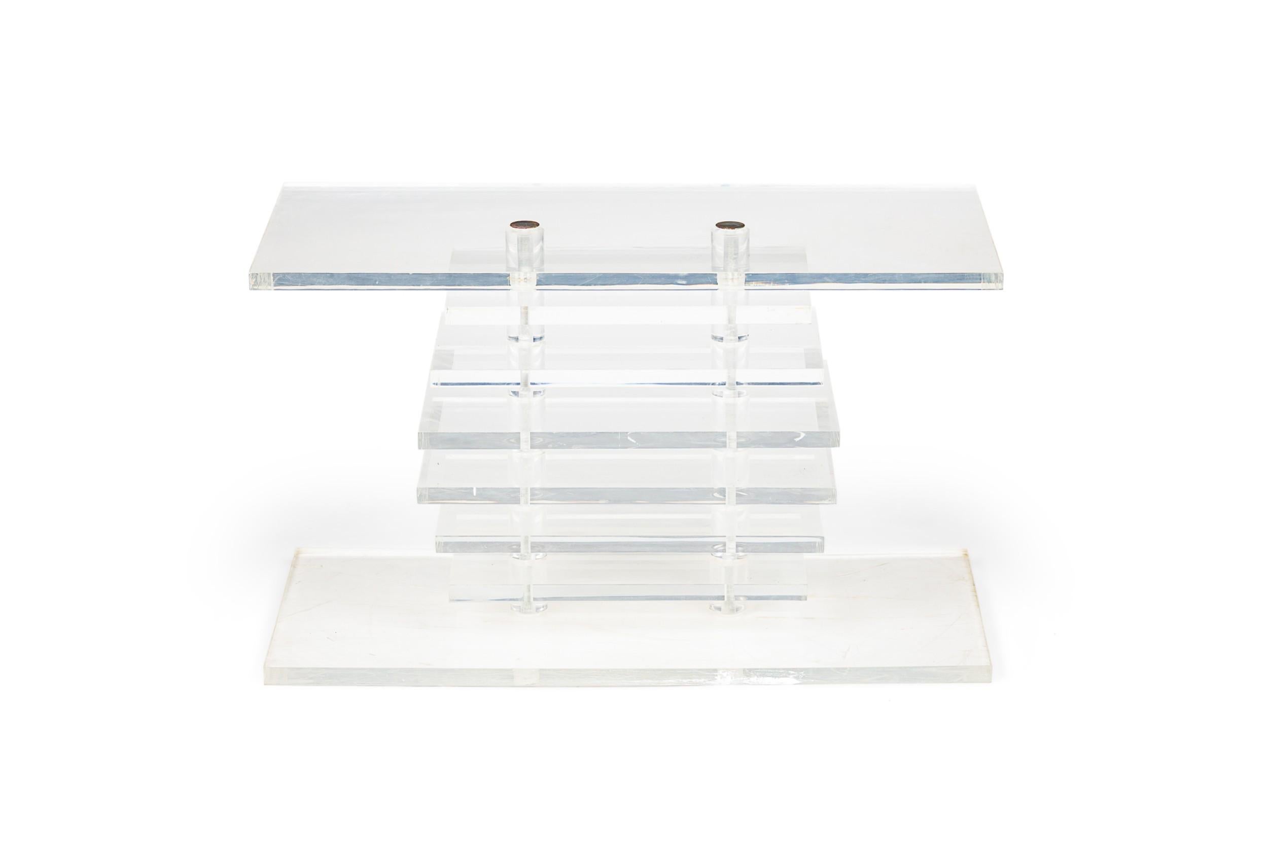 Coppia di panche impilate in lucite trasparente di Karl Springer Contemporary In condizioni buone in vendita a Queens, NY