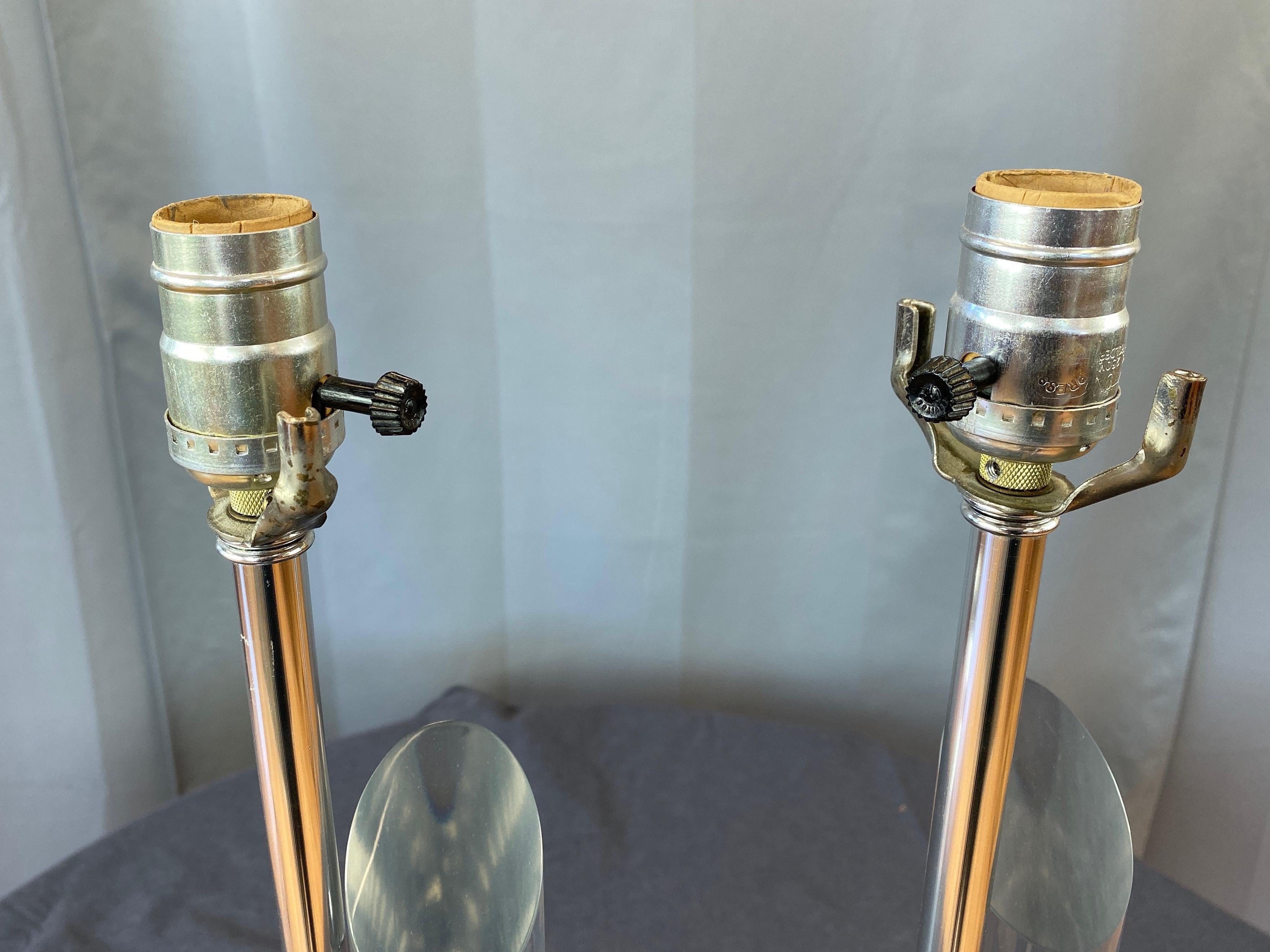 Mid-20th Century Pair of Lucite Table Lamps in the Manner of Charles Hollis Jones, 1960s For Sale