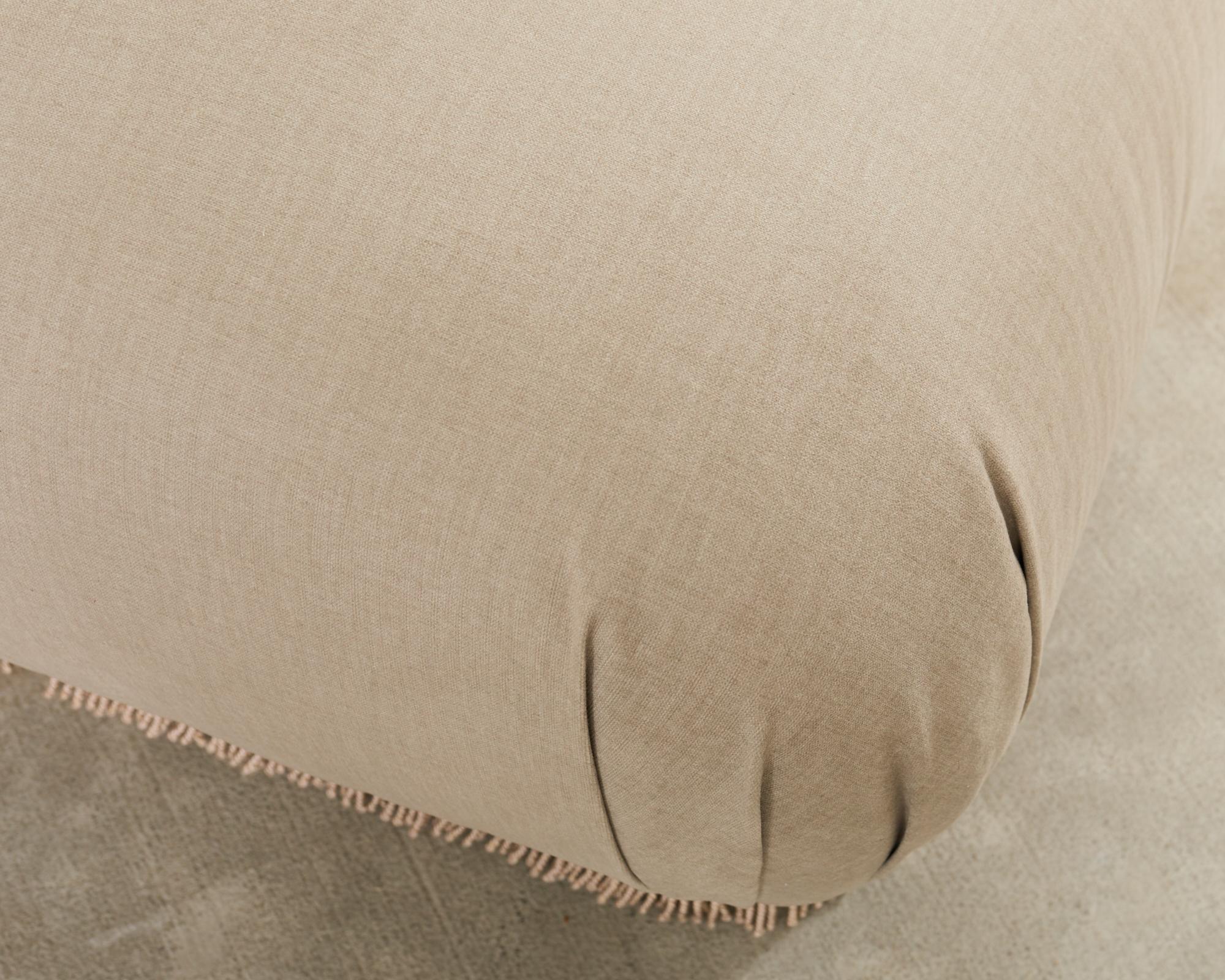 Coppia di pouf in stile Karl Springer di Marge Carson in vendita 1