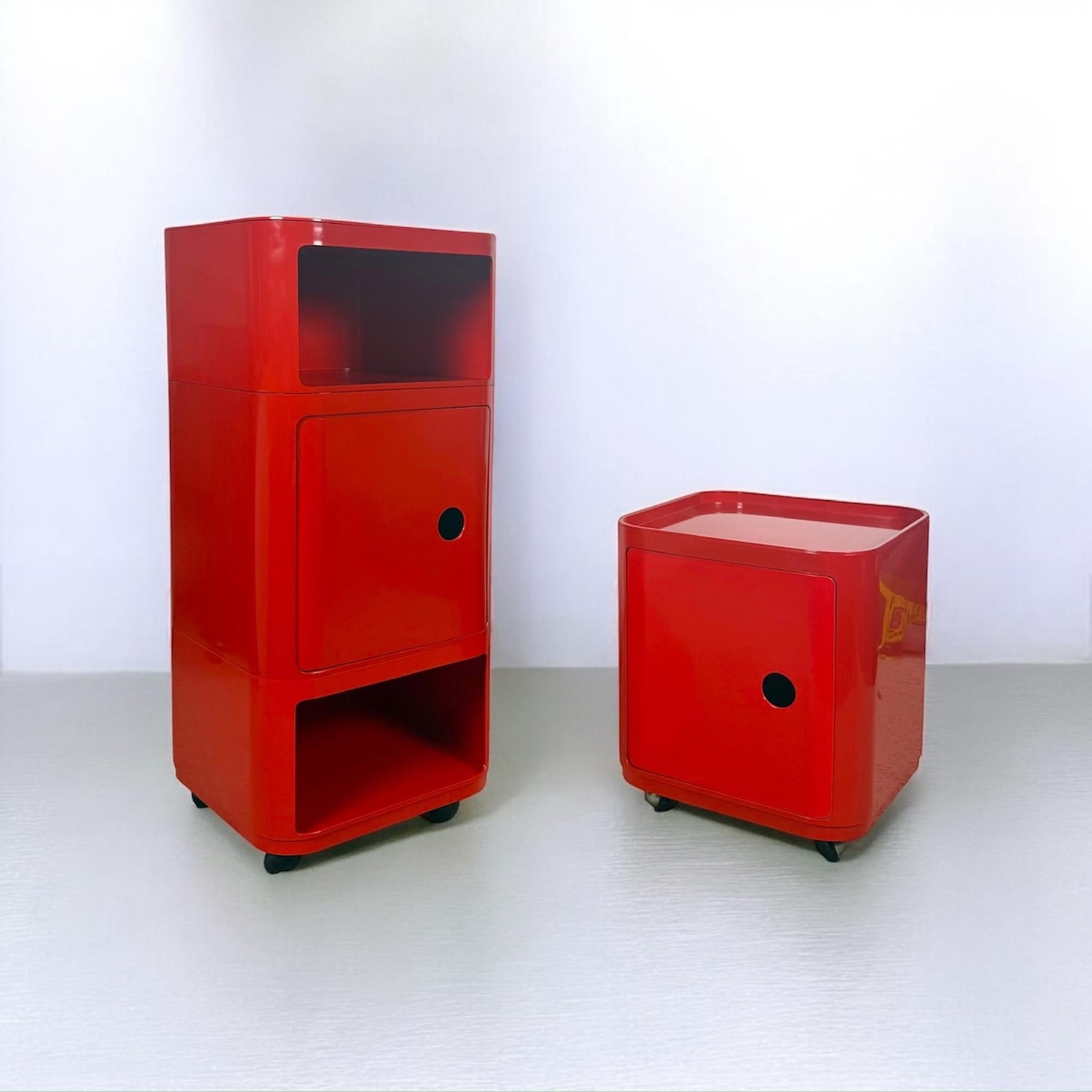 Pair of Kartell 'Componibili' Red Square-Base Serving Trolleys / Tables, 1960s 4