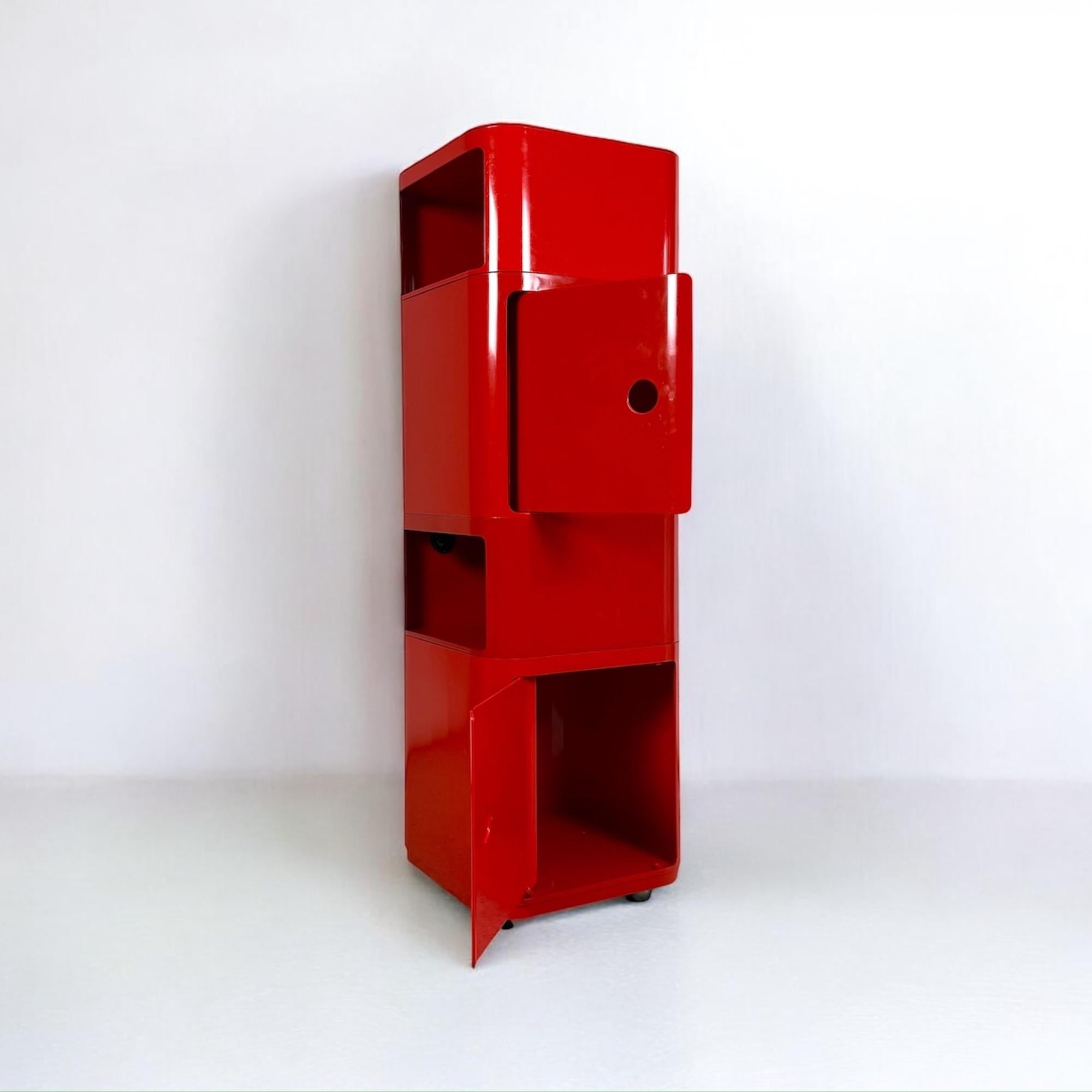 Italian Pair of Kartell 'Componibili' Red Square-Base Serving Trolleys / Tables, 1960s