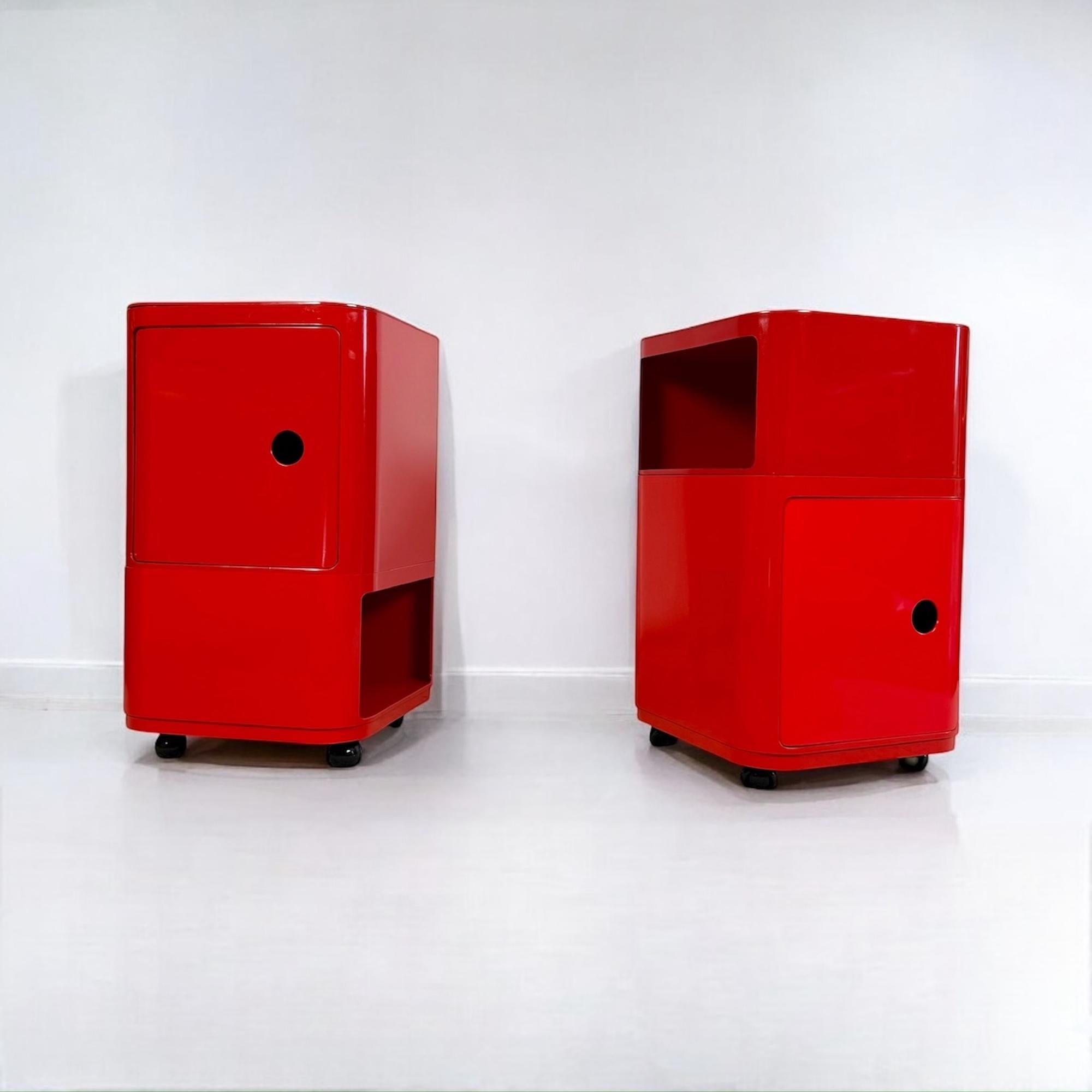 Pair of Kartell 'Componibili' Red Square-Base Serving Trolleys / Tables, 1960s In Good Condition In San Benedetto Del Tronto, IT
