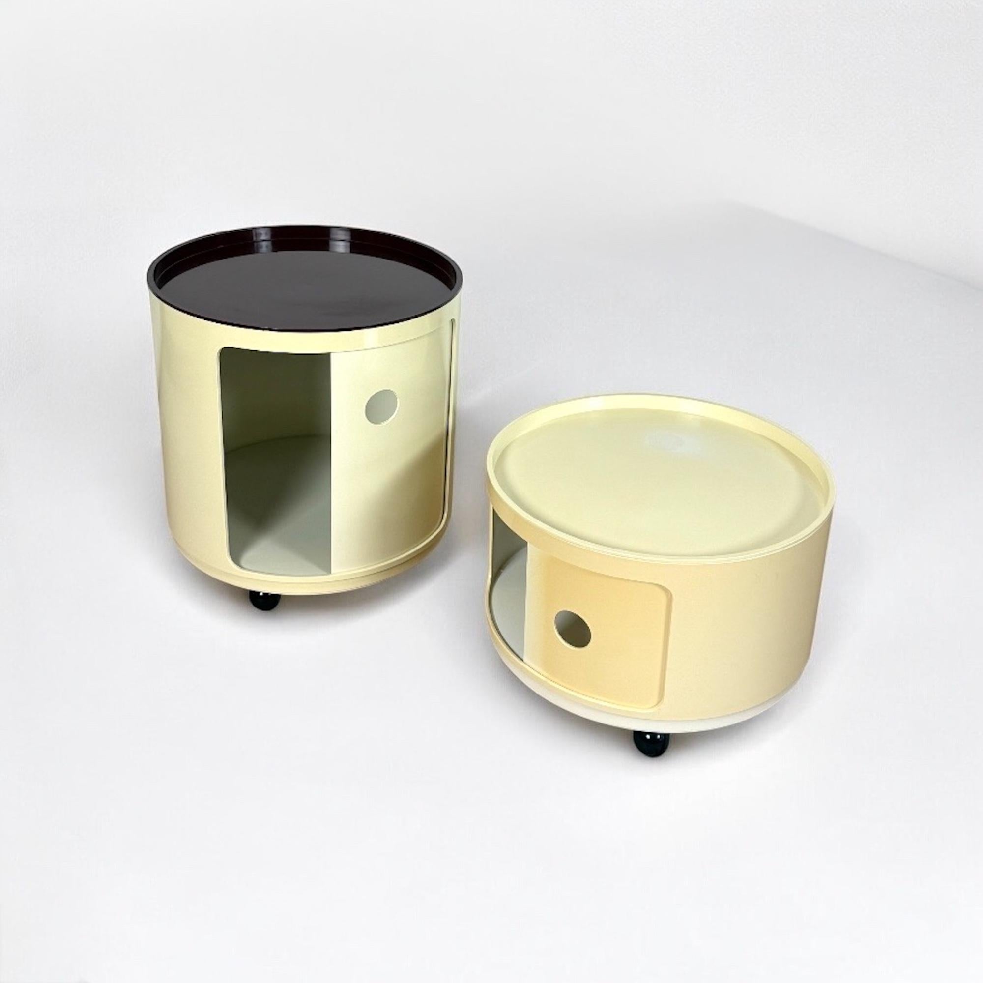 Pair of Kartell 'Componibili' Round-Base Serving Trolleys / Tables, 1960s 4