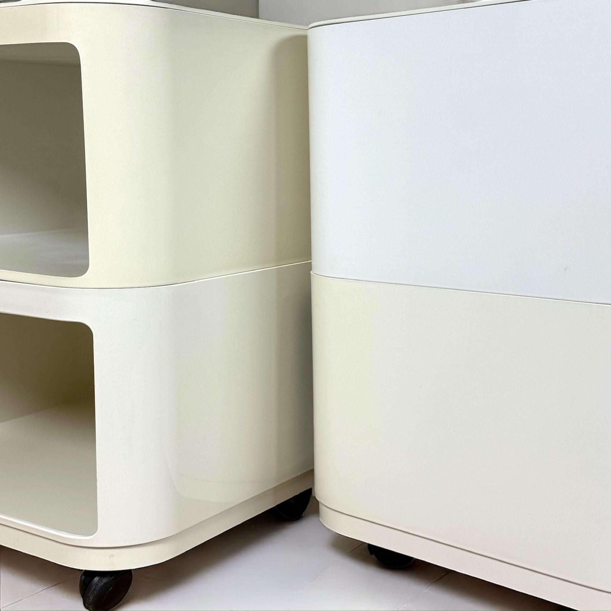 Pair of Kartell 'Componibili'  Square-Base Serving Trolleys / Tables, 1960s For Sale 4