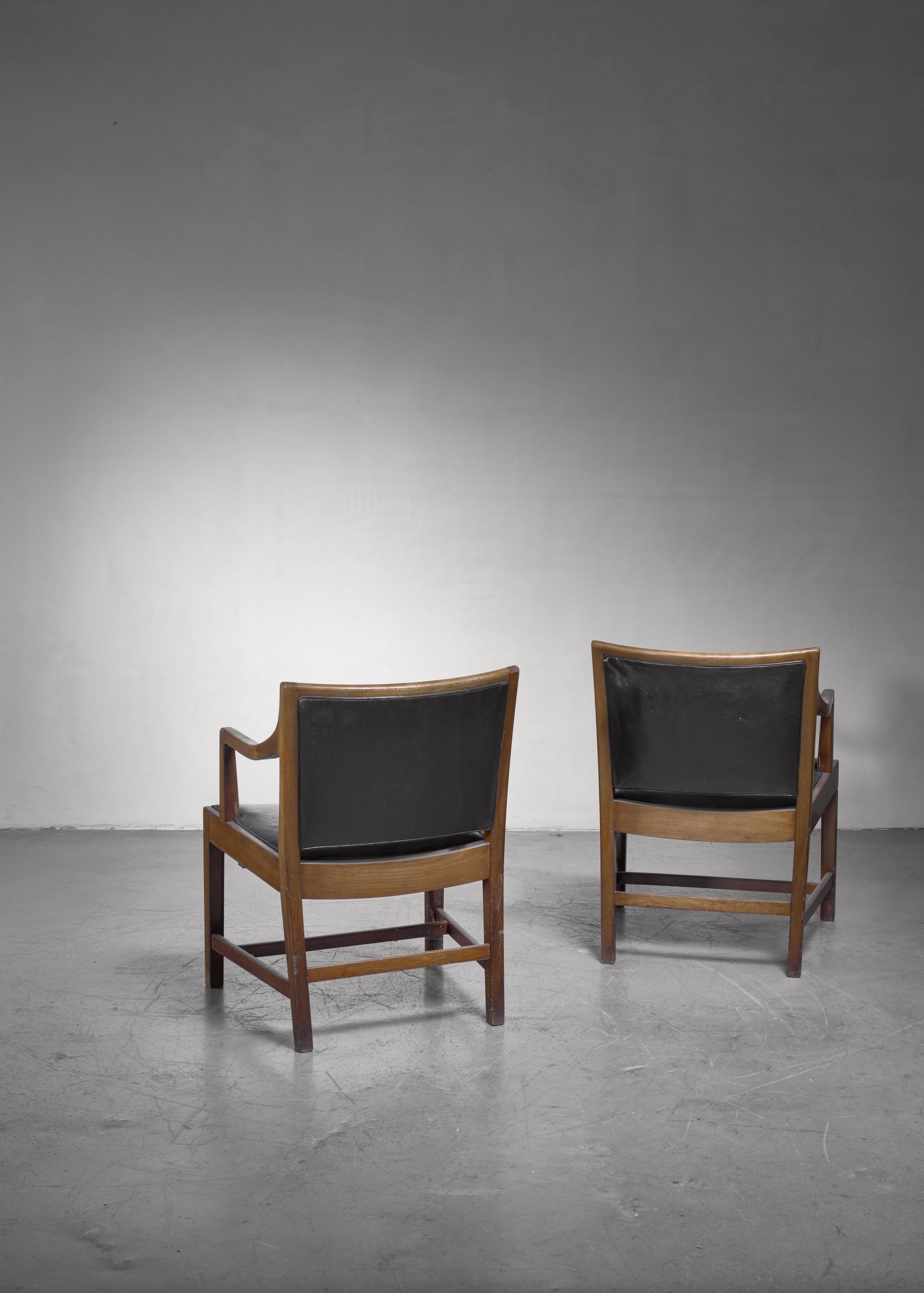 Scandinavian Modern Pair of Kay Fisker Attributed Armchairs in Dark Green Leather For Sale