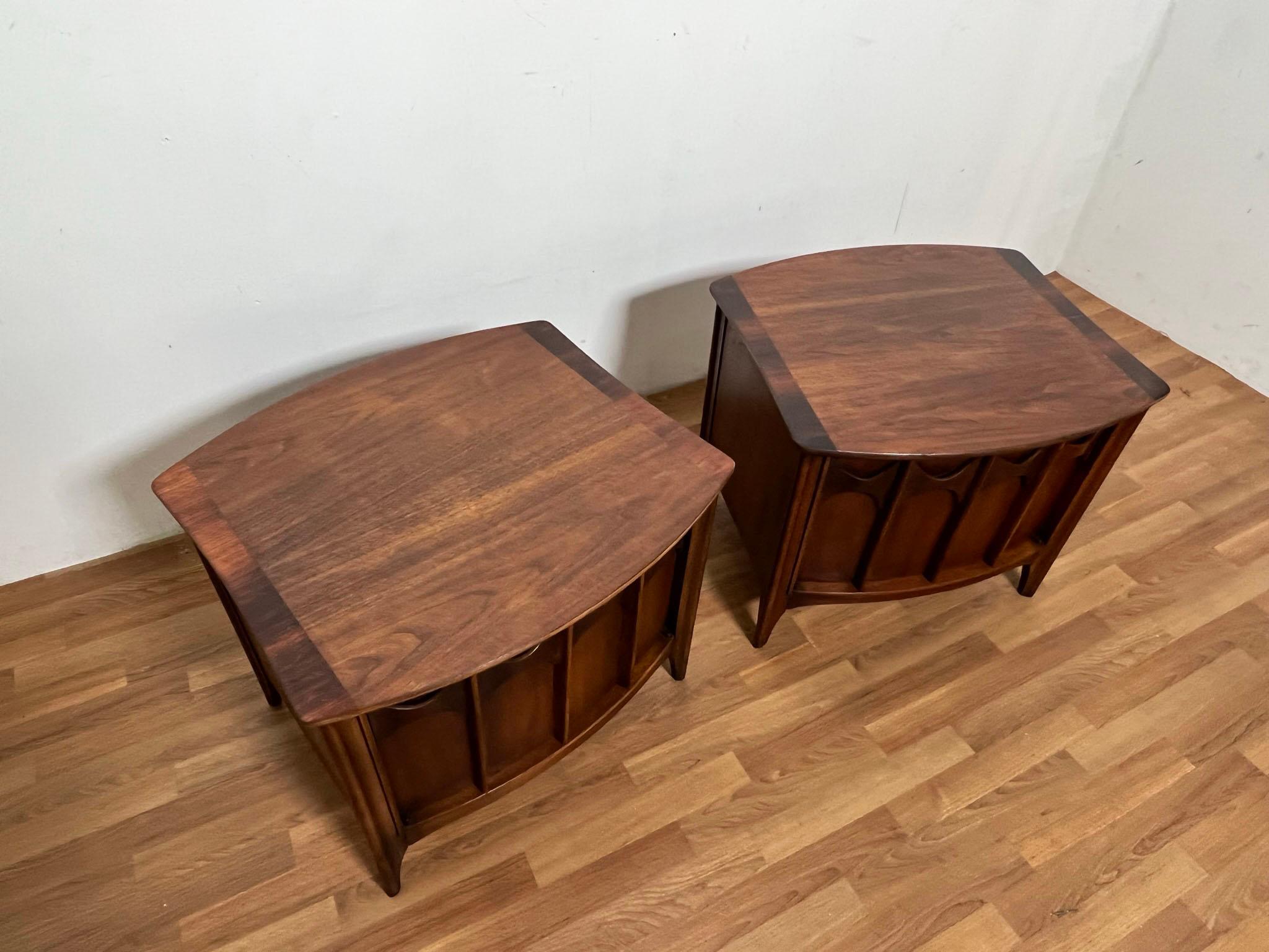 Pair of Kent Coffey Perspecta End Tables, circa 1960s In Good Condition In Peabody, MA